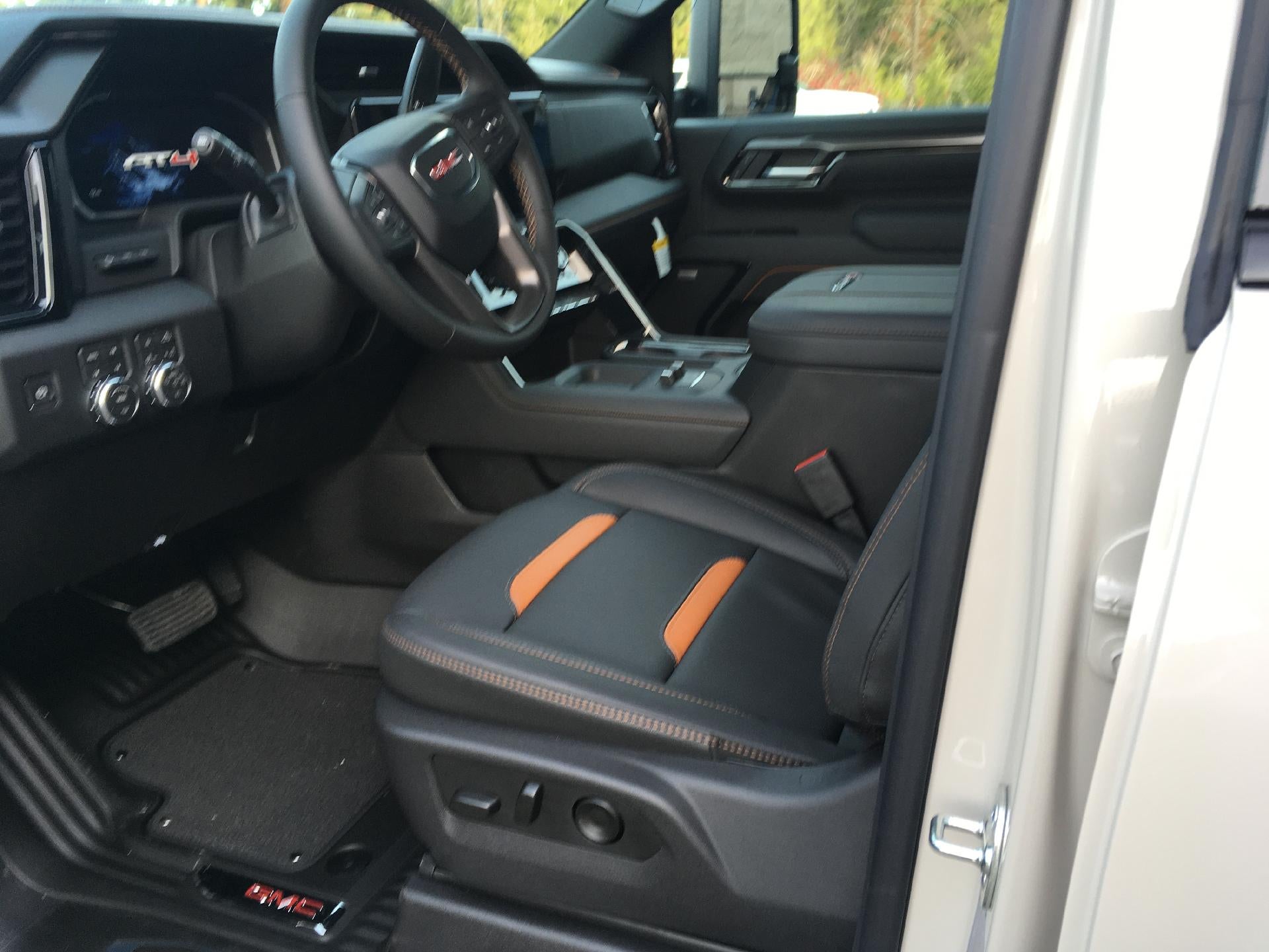 2026 GMC Sierra 2500 HD Crew Cab Standard Box 4-Wheel Drive AT4