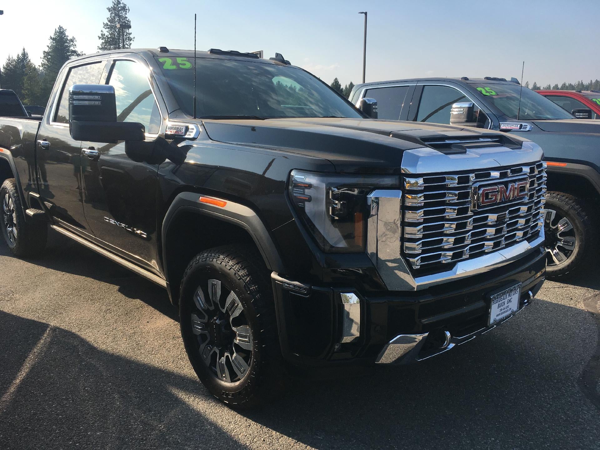 2025 GMC Sierra 2500 HD Crew Cab Standard Box 4-Wheel Drive Denali