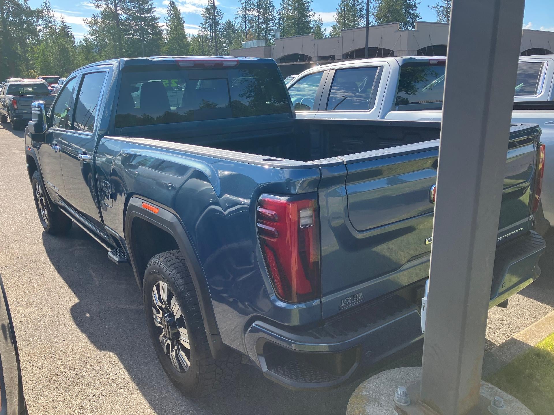 2025 GMC Sierra 2500 HD Gooseneck/5th Wheel Package, Power Lumbar Memory Seat, Power Sunroof