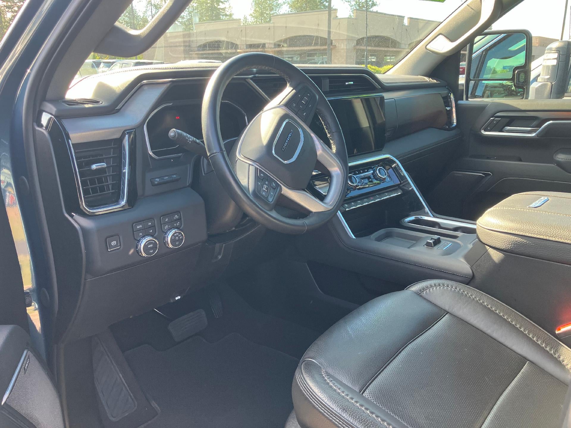 2025 GMC Sierra 2500 HD Gooseneck/5th Wheel Package, Power Lumbar Memory Seat, Power Sunroof