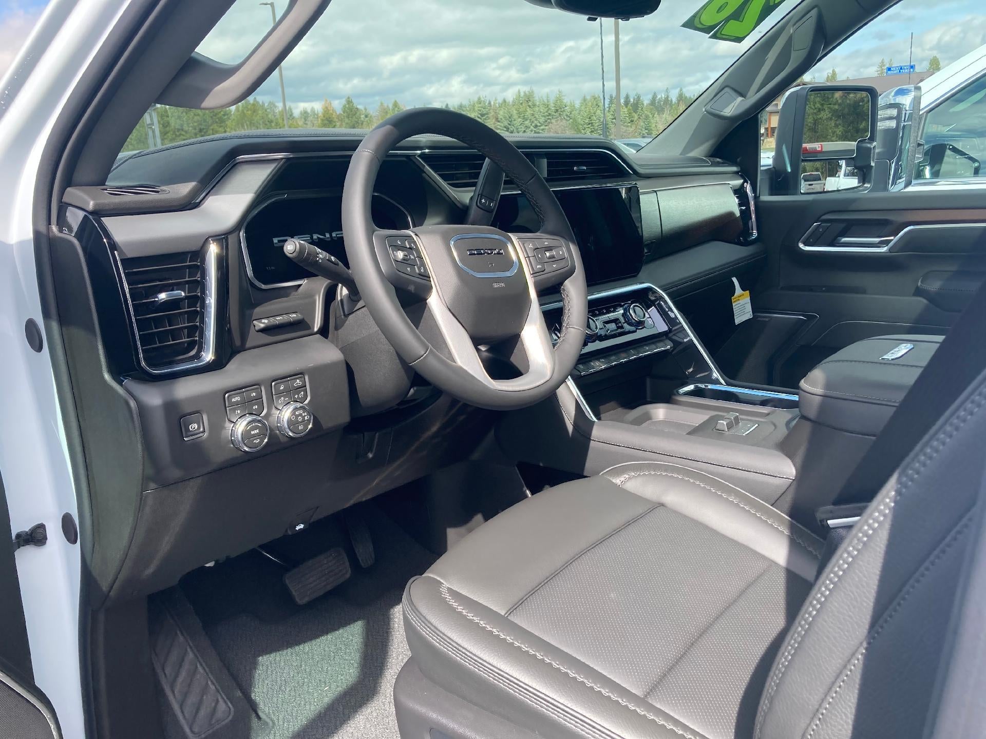 2026 GMC Sierra 2500 HD Crew Cab Standard Box 4-Wheel Drive Denali