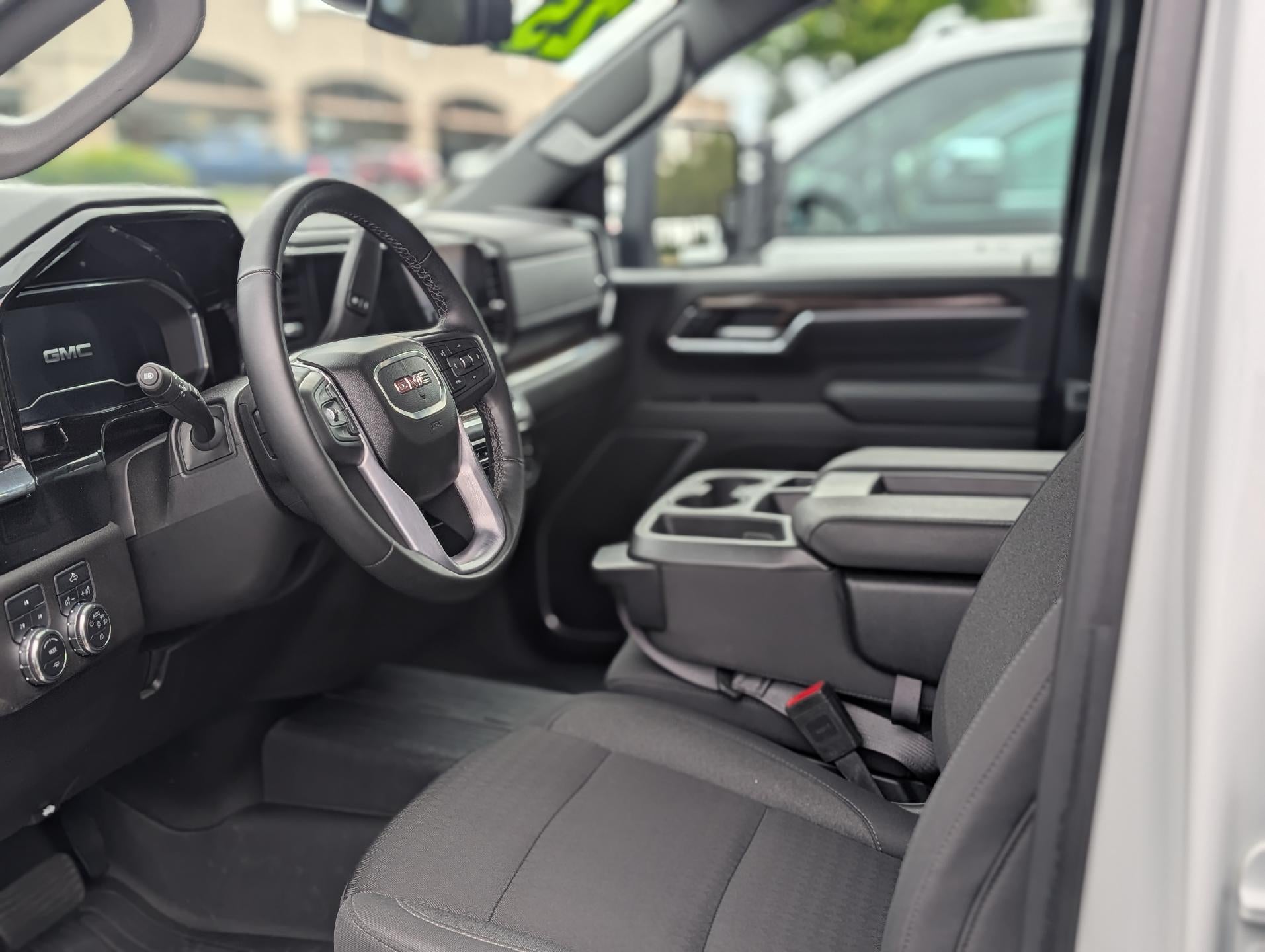 2025 GMC Sierra 3500 HD Power Heated Seat, Heated Steering Wheel, Gooseneck/5th Wheel Prep Package