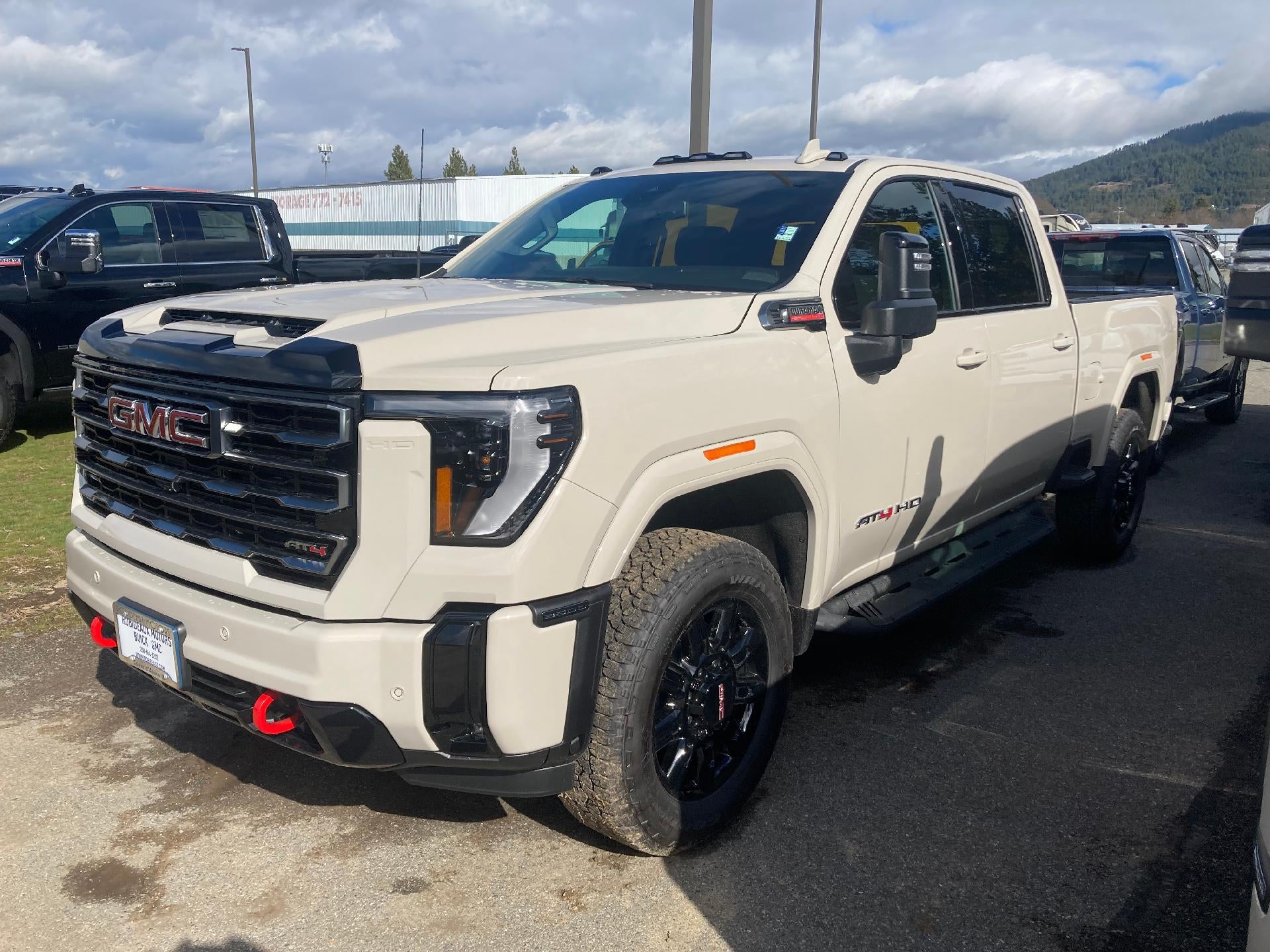2026 GMC Sierra 3500 HD Crew Cab Standard Box 4-Wheel Drive AT4