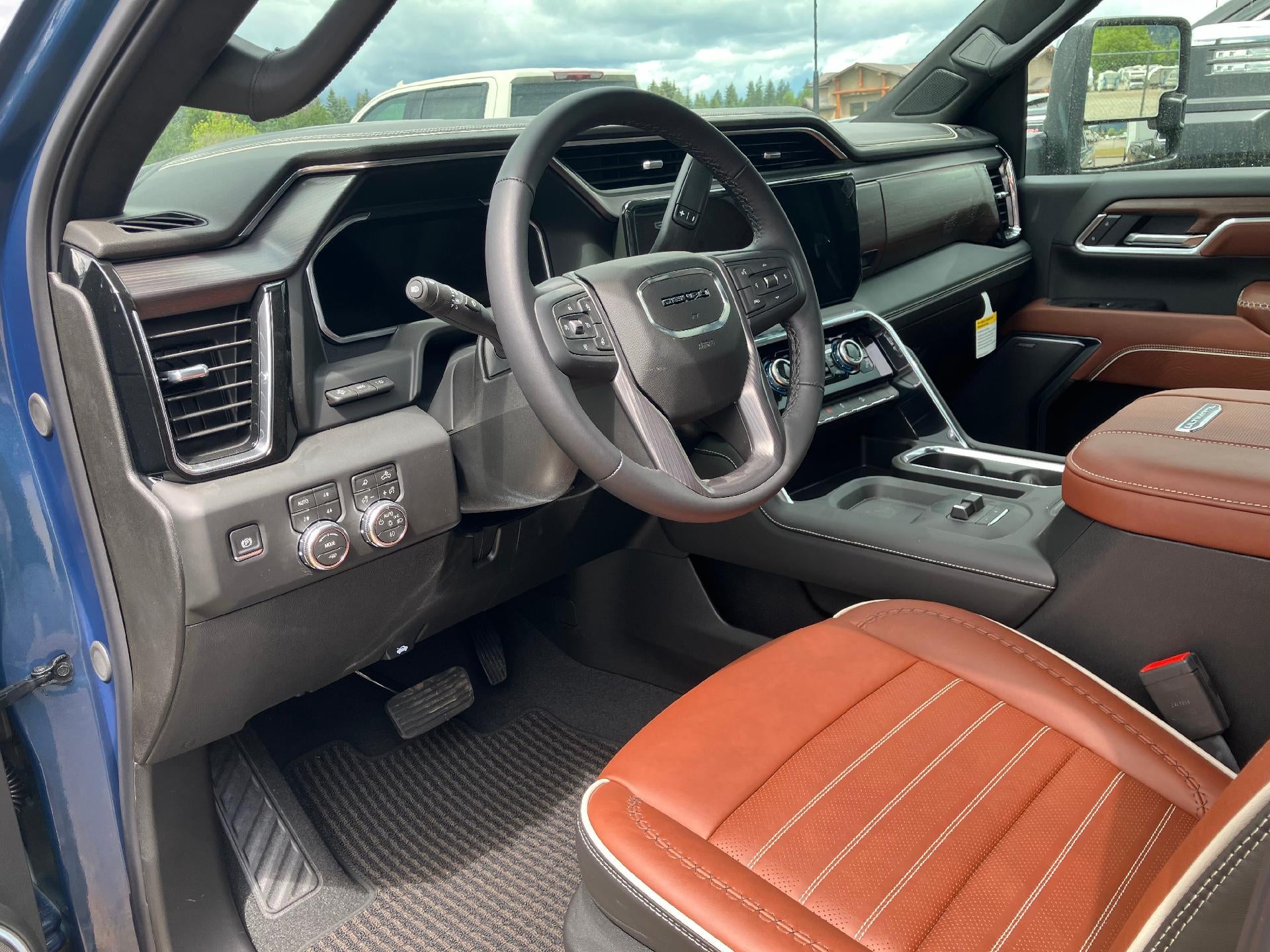 2026 GMC Sierra 2500 HD Crew Cab Standard Box 4-Wheel Drive Denali Ultimate