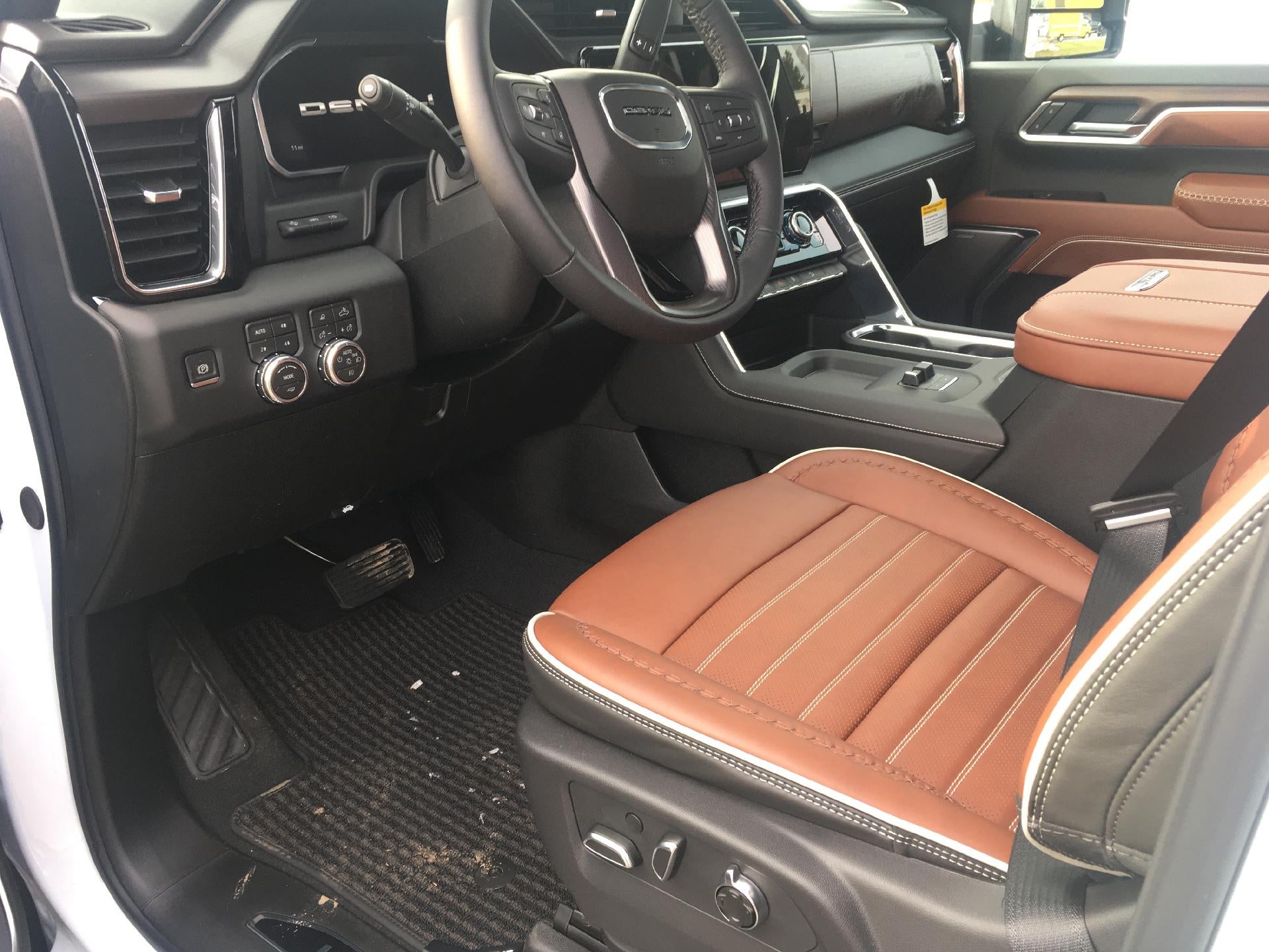 2026 GMC Sierra 2500 HD Crew Cab Standard Box 4-Wheel Drive Denali Ultimate