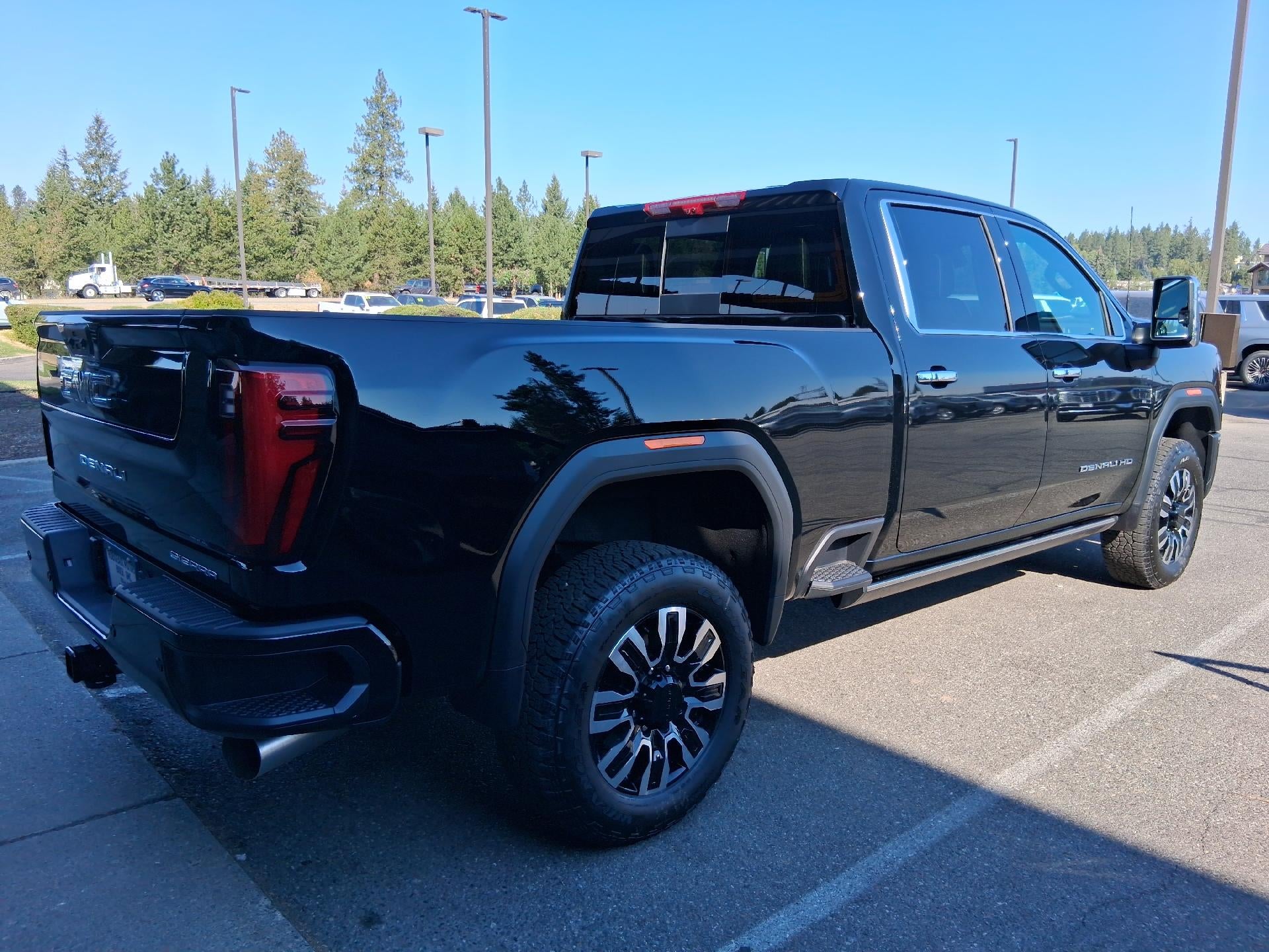 2026 GMC Sierra 2500 HD Crew Cab Standard Box 4-Wheel Drive Denali Ultimate