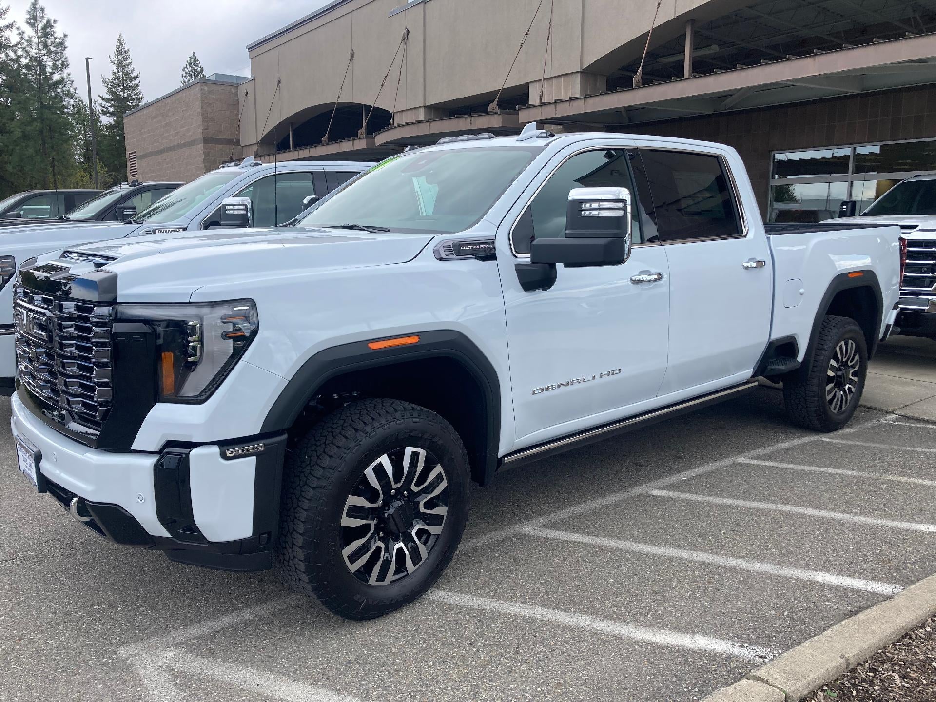 2026 GMC Sierra 4WD Crew Cab Long Box Denali Ultimate's photo