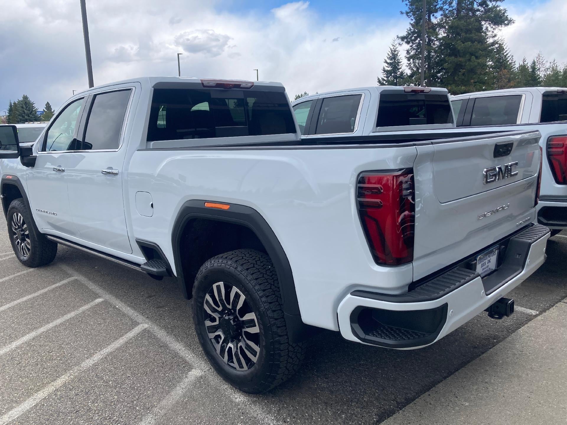 2026 GMC Sierra 2500 HD Crew Cab Standard Box 4-Wheel Drive Denali Ultimate