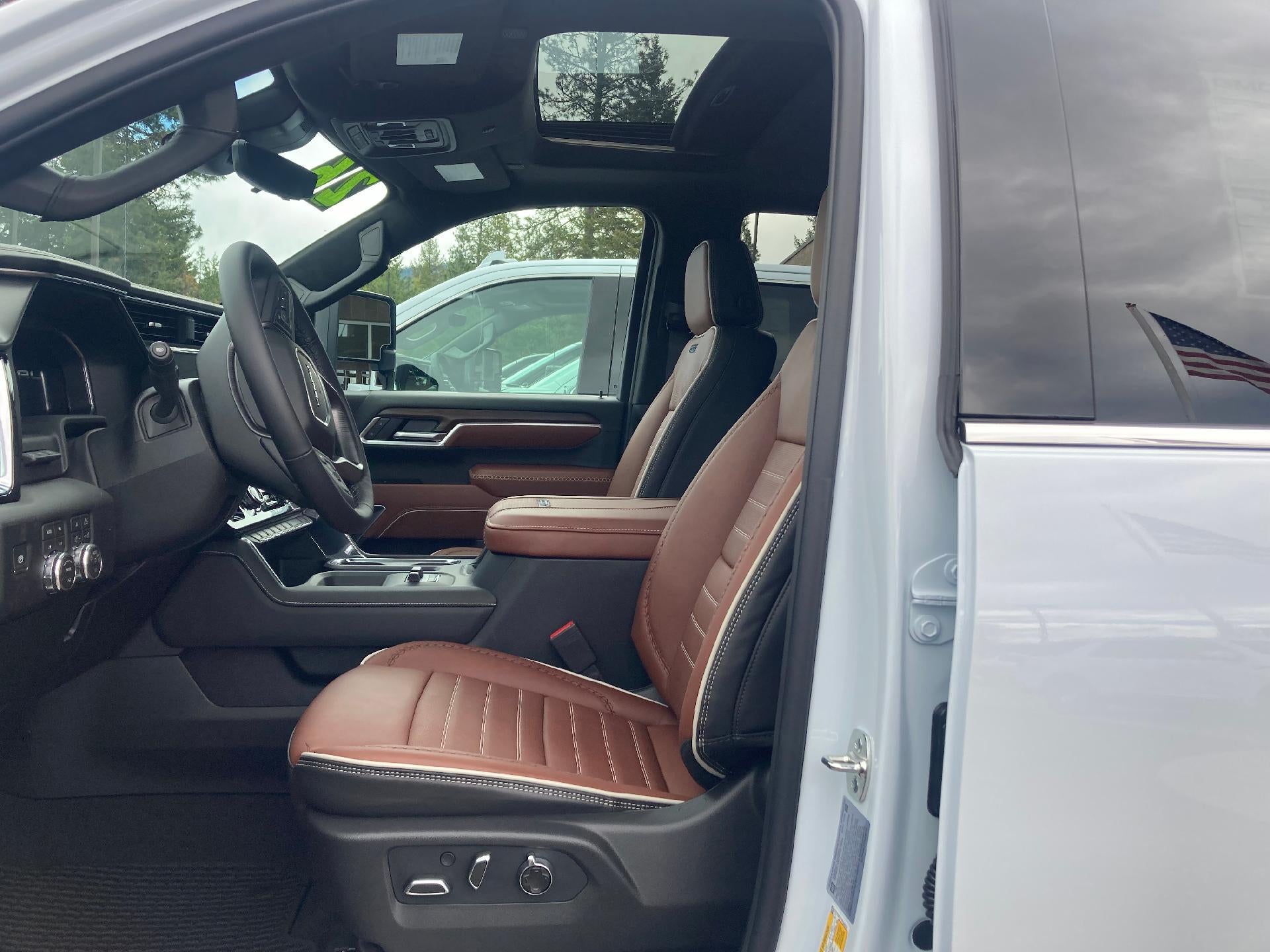 2026 GMC Sierra 2500 HD Crew Cab Standard Box 4-Wheel Drive Denali Ultimate