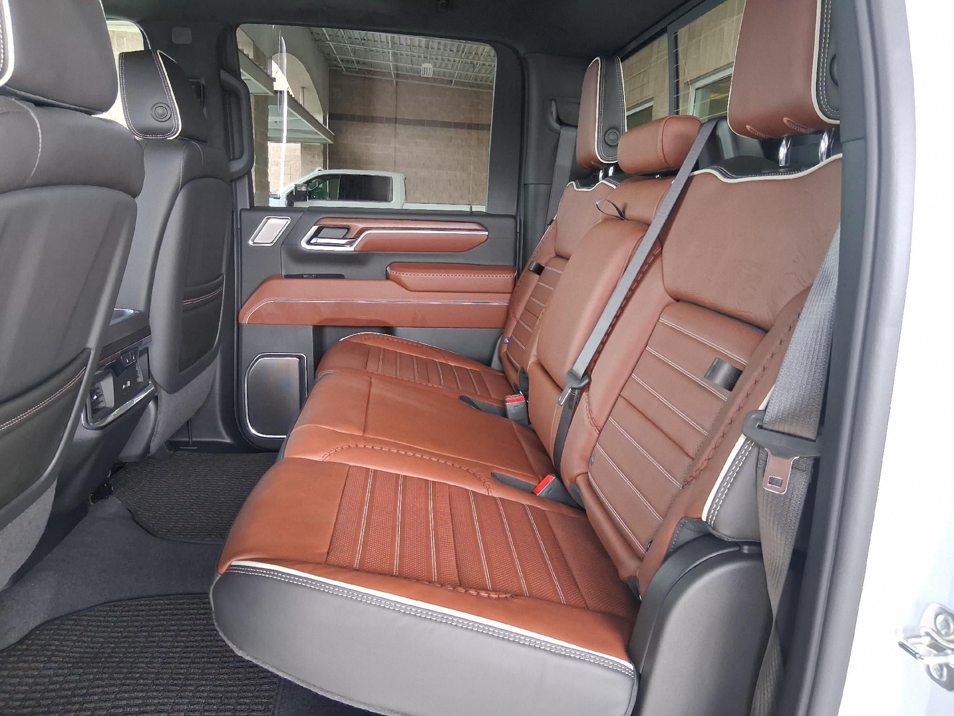 2026 GMC Sierra 3500 HD Crew Cab Long Box 4-Wheel Drive Denali Ultimate