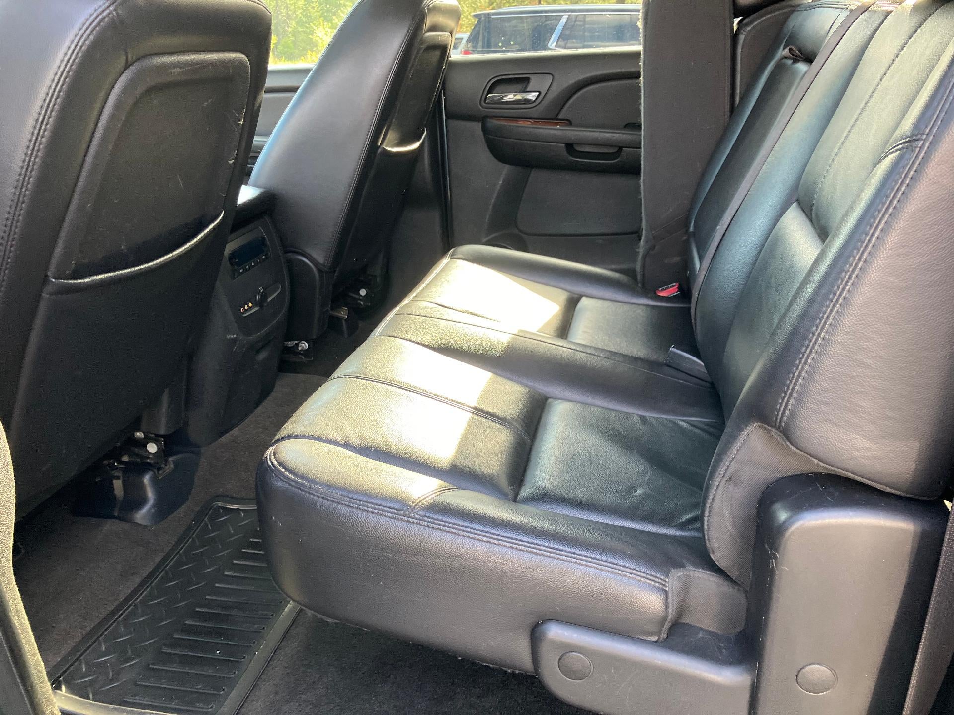 2008 GMC Sierra 3500 HD Power Lumbar Heated Seat, Power Sunroof, Cruise Control, Navigation