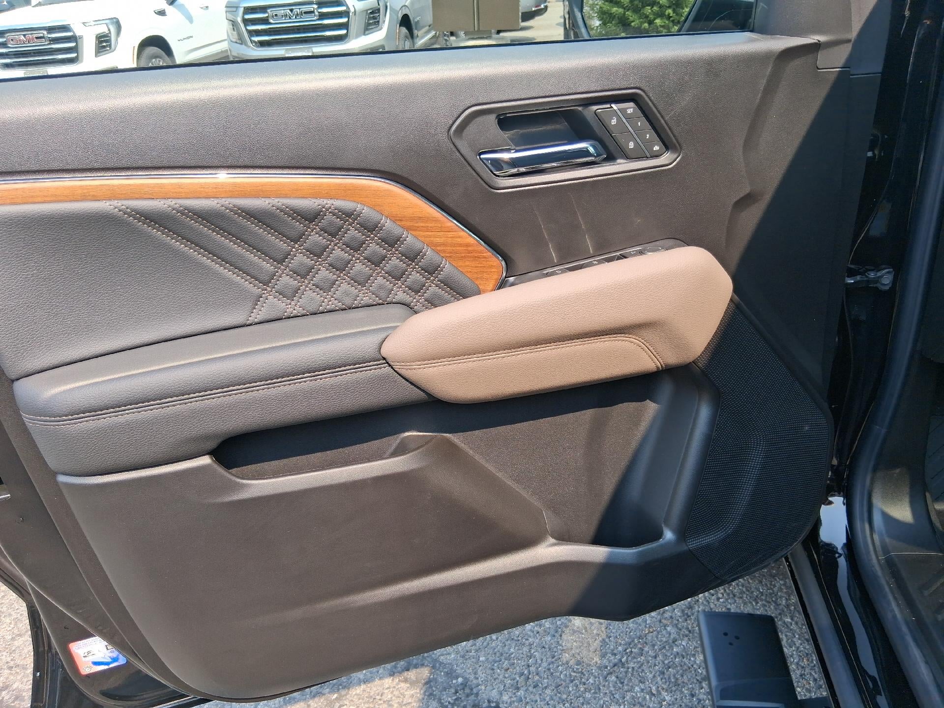 2026 GMC Canyon Crew Cab Short Box 4-Wheel Drive Denali