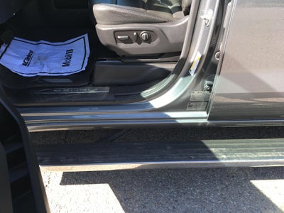 2020 GMC Sierra 1500 Power Lumbar Memory Seat, Power Sunroof, Technology Package, Navigation