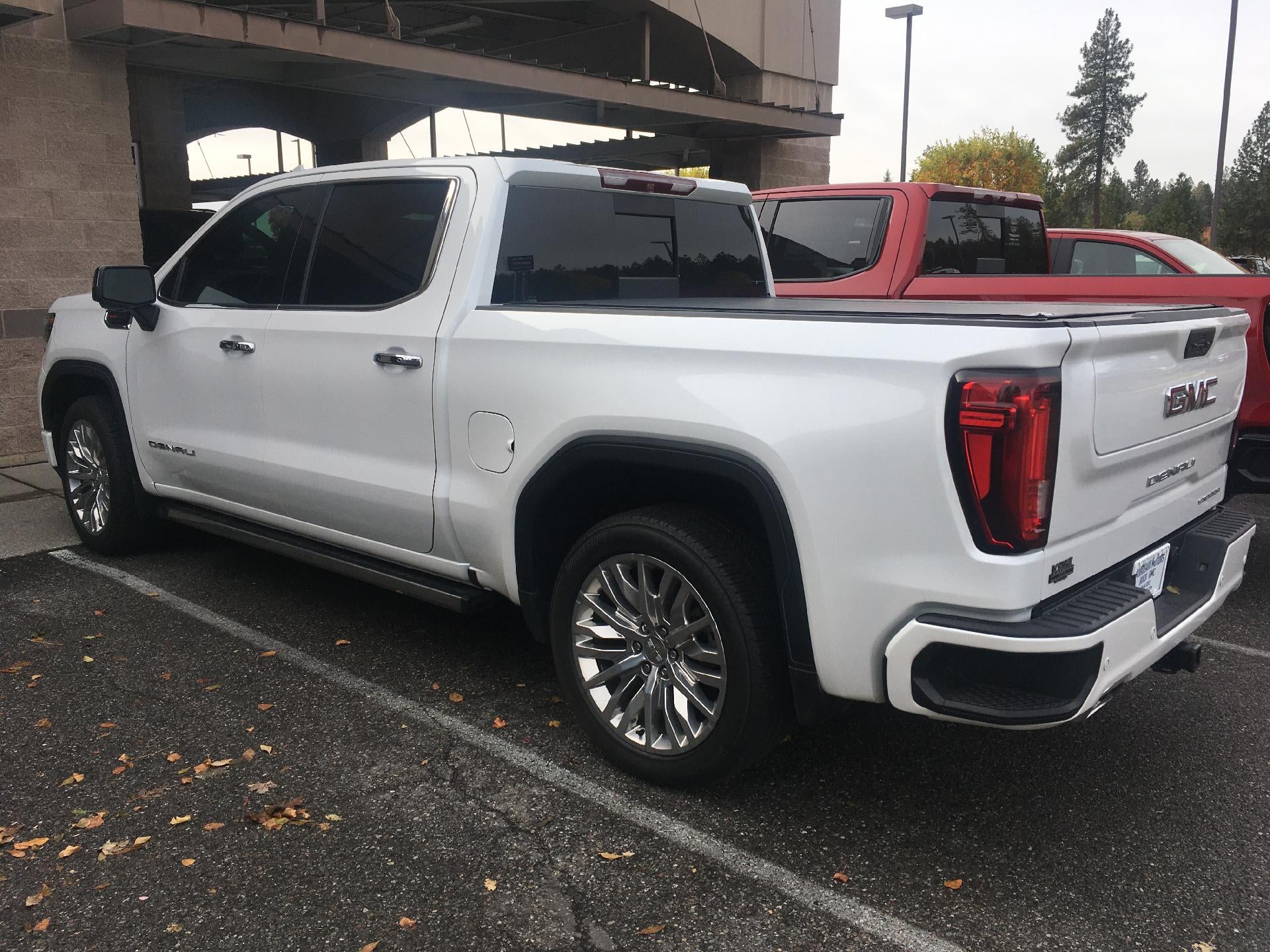 2019 GMC Sierra 1500 Memory Power Lumbar Seat, Technology Package, Power Sunroof, Navigation