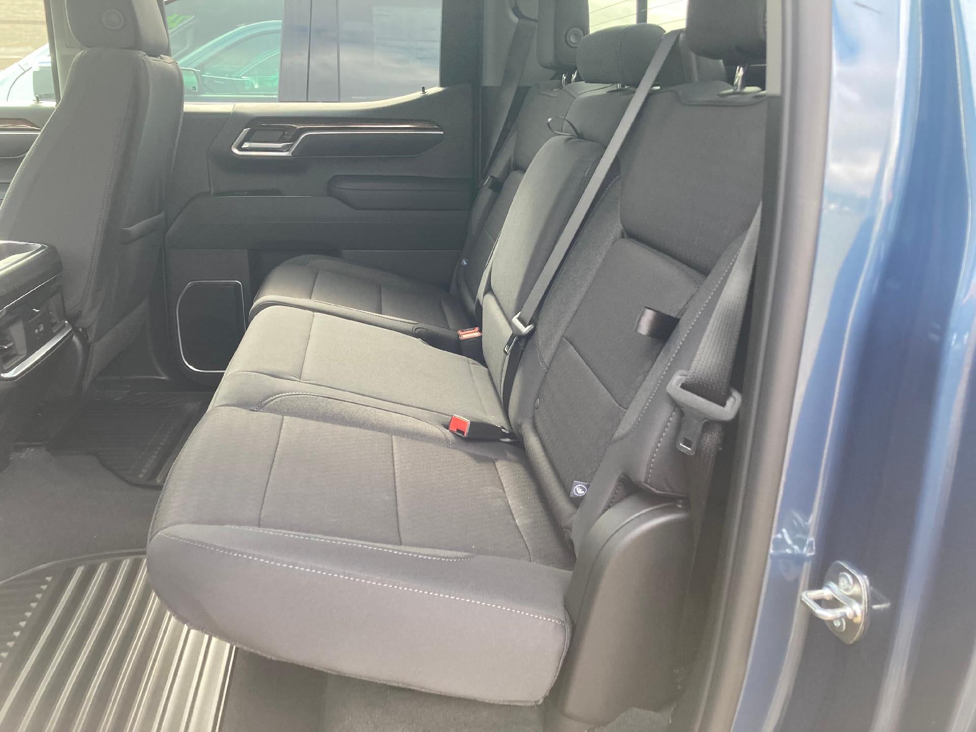 2026 GMC Sierra 1500 Crew Cab Short Box 4-Wheel Drive Elevation 3SB