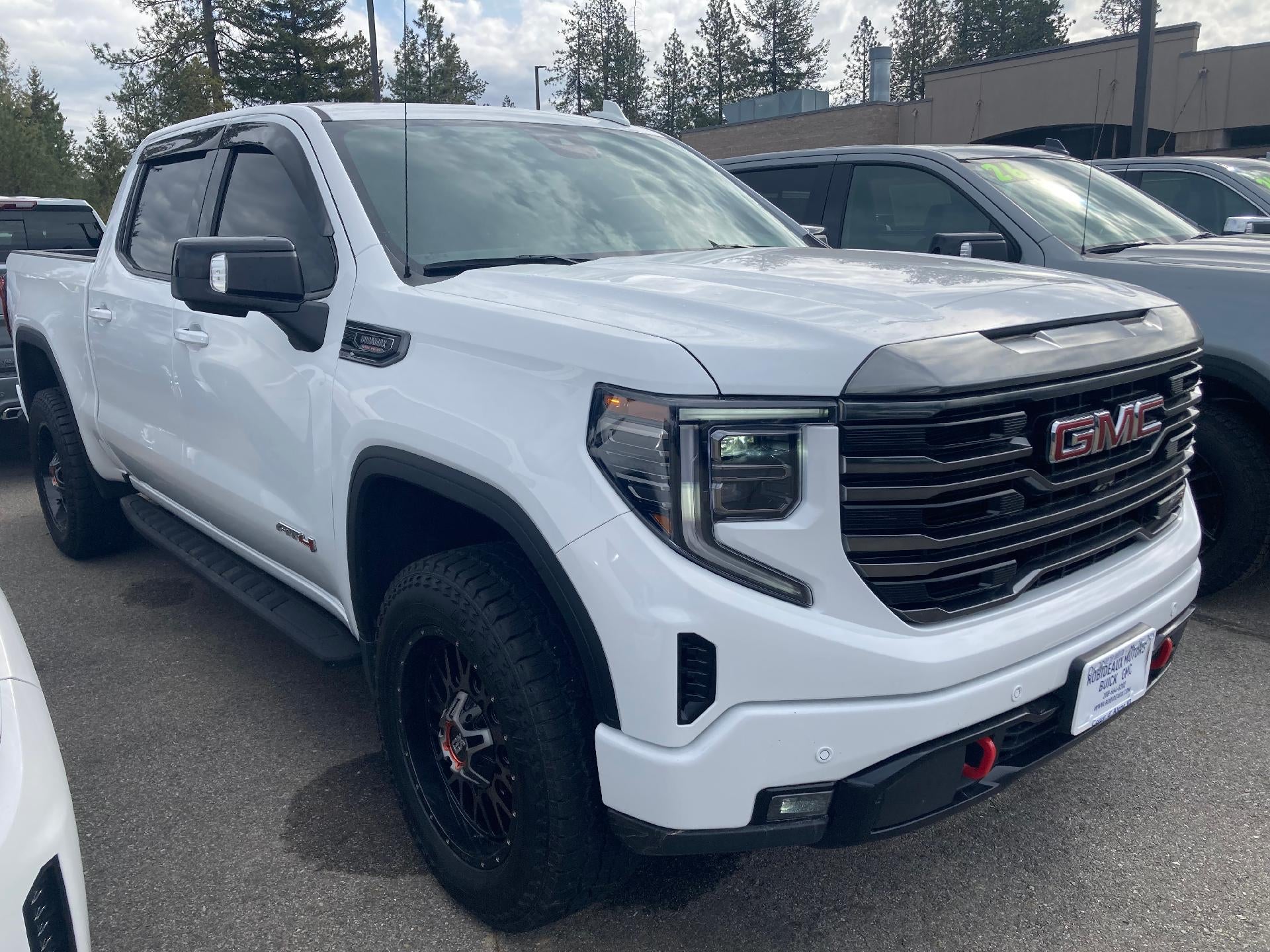 2023 GMC Sierra 1500 Memory Power Seat, Navigation, Power Sunroof, Adaptive Cruise Control