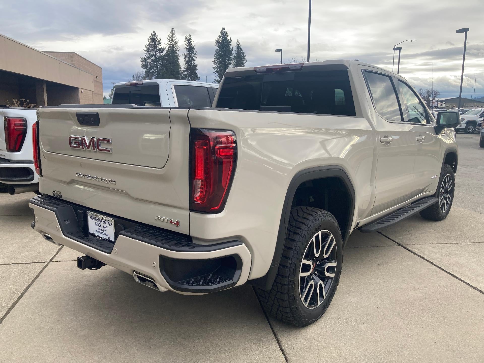 2026 GMC Sierra 1500 Crew Cab Short Box 4-Wheel Drive AT4