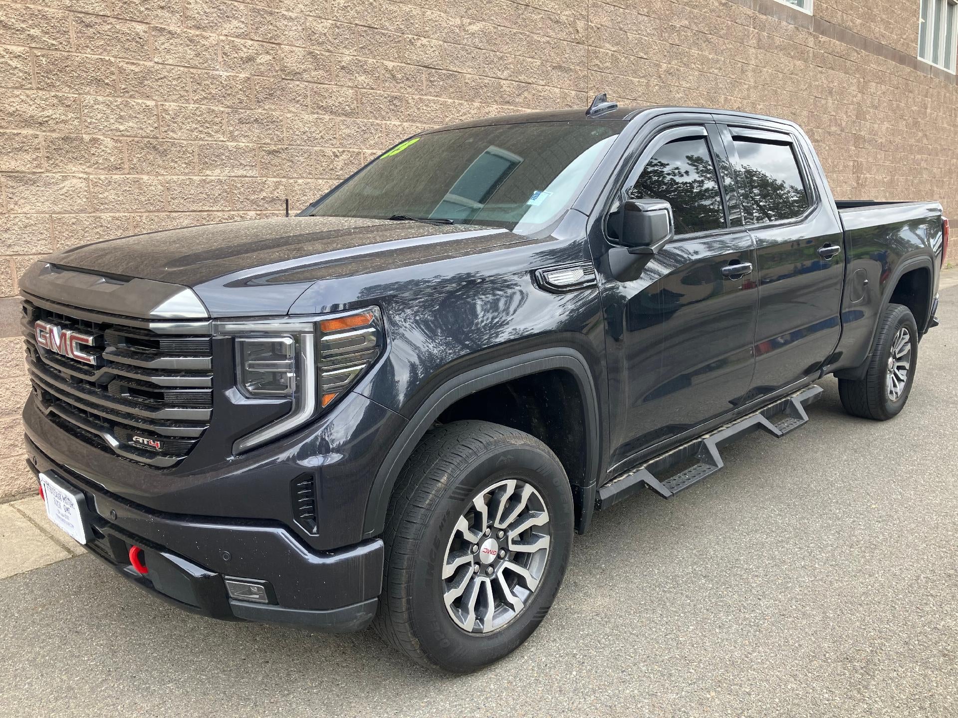 2023 GMC Sierra 4WD Crew Cab Short Box AT4's photo