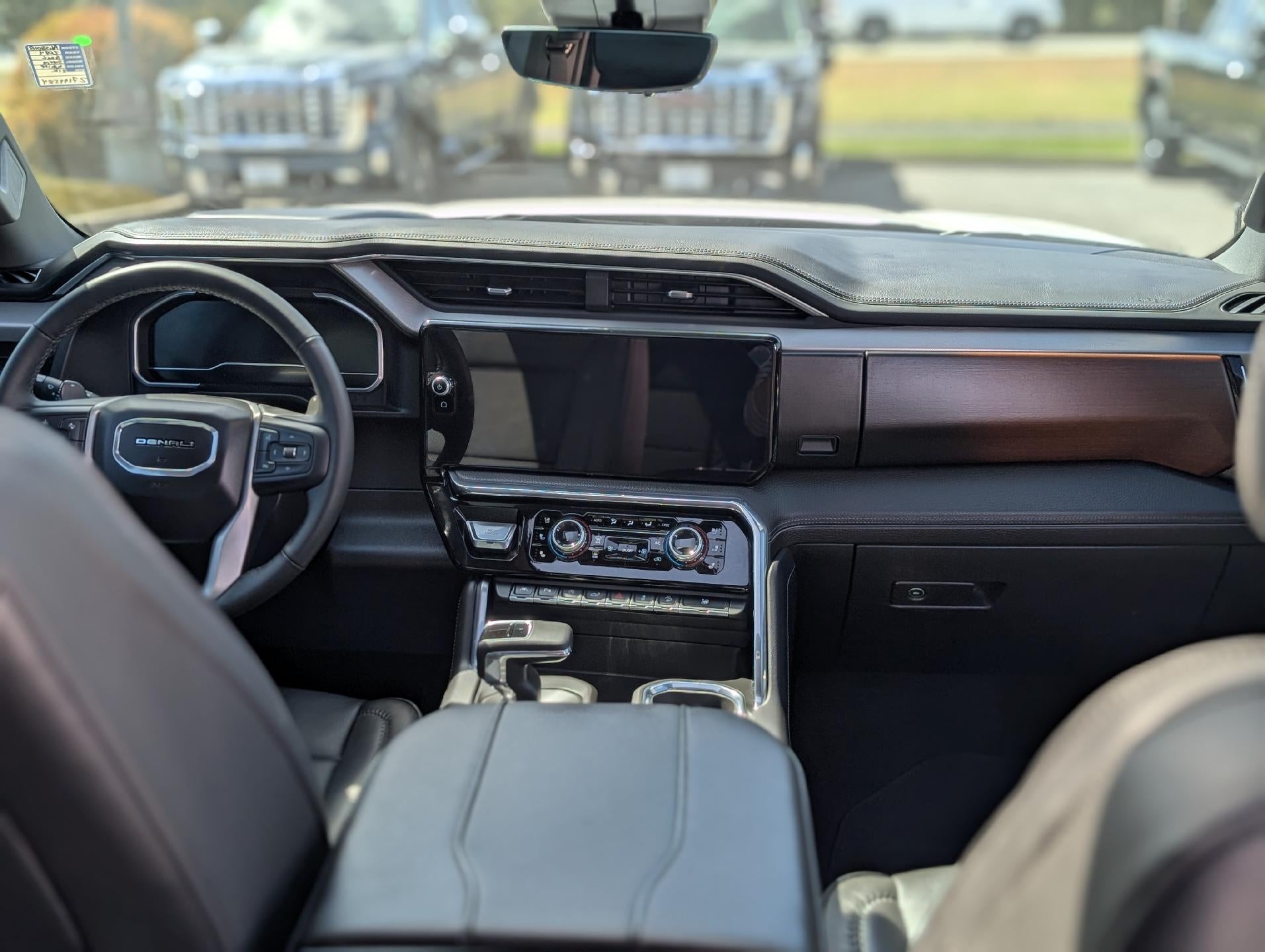 2024 GMC Sierra 1500 Power Memory Lumbar Seat, Navigation, Technology Package