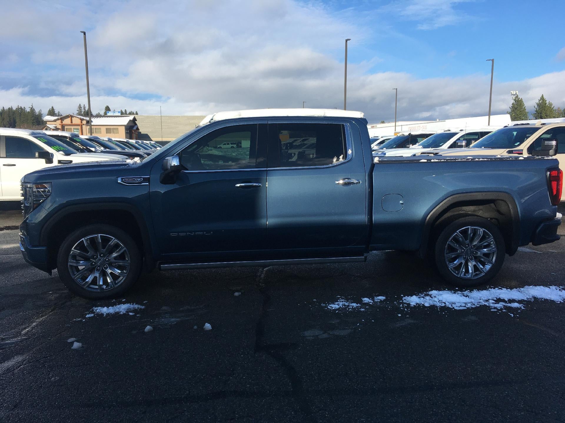 2026 GMC Sierra 1500 Power Lumbar Seat, Navigation, Power Sunroof, Technology Package