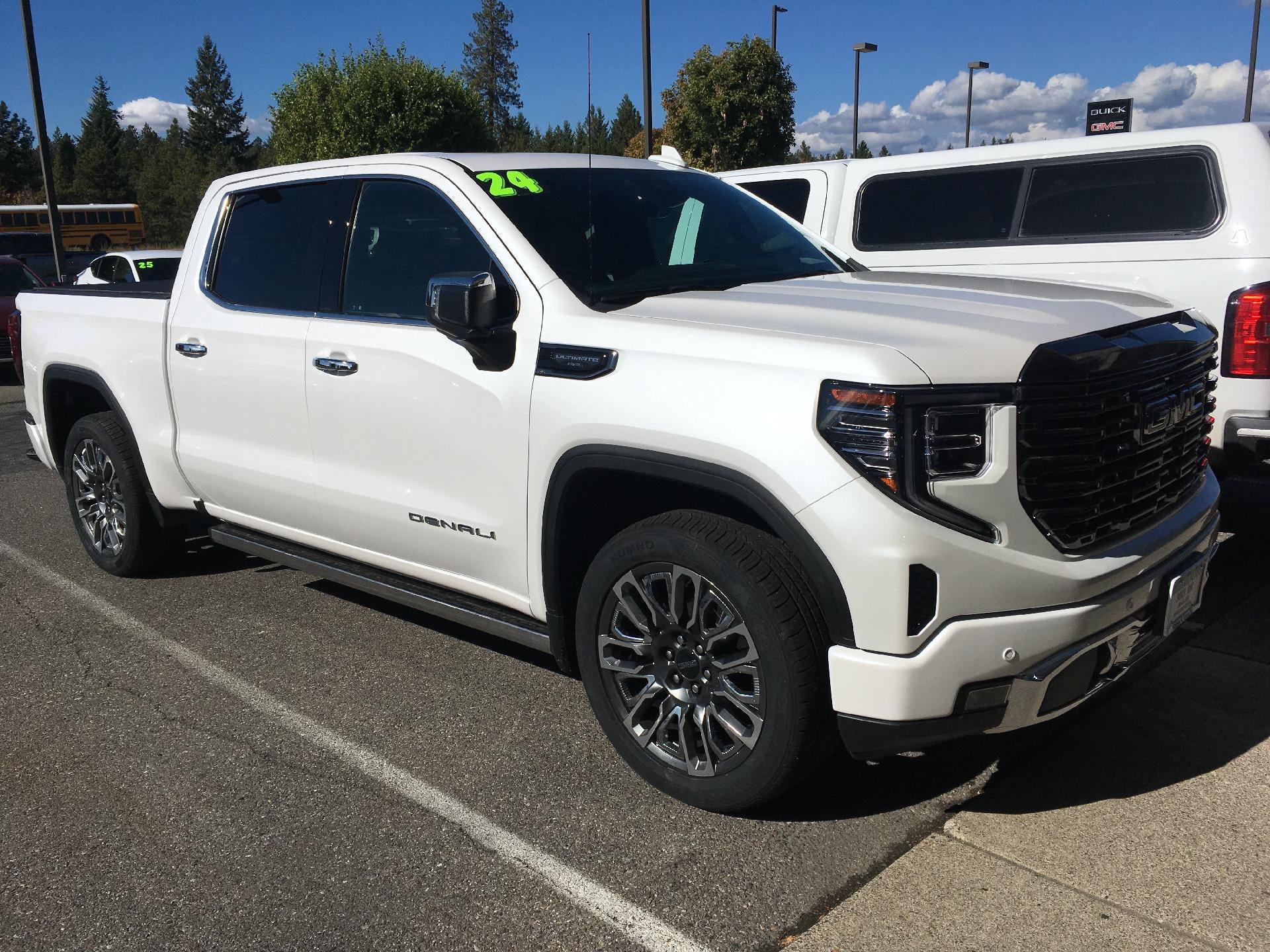 2024 GMC Sierra 1500 Memory Massage Power Heated and Cooled Seat, Power Sunroof, Navigation, Trailering Package