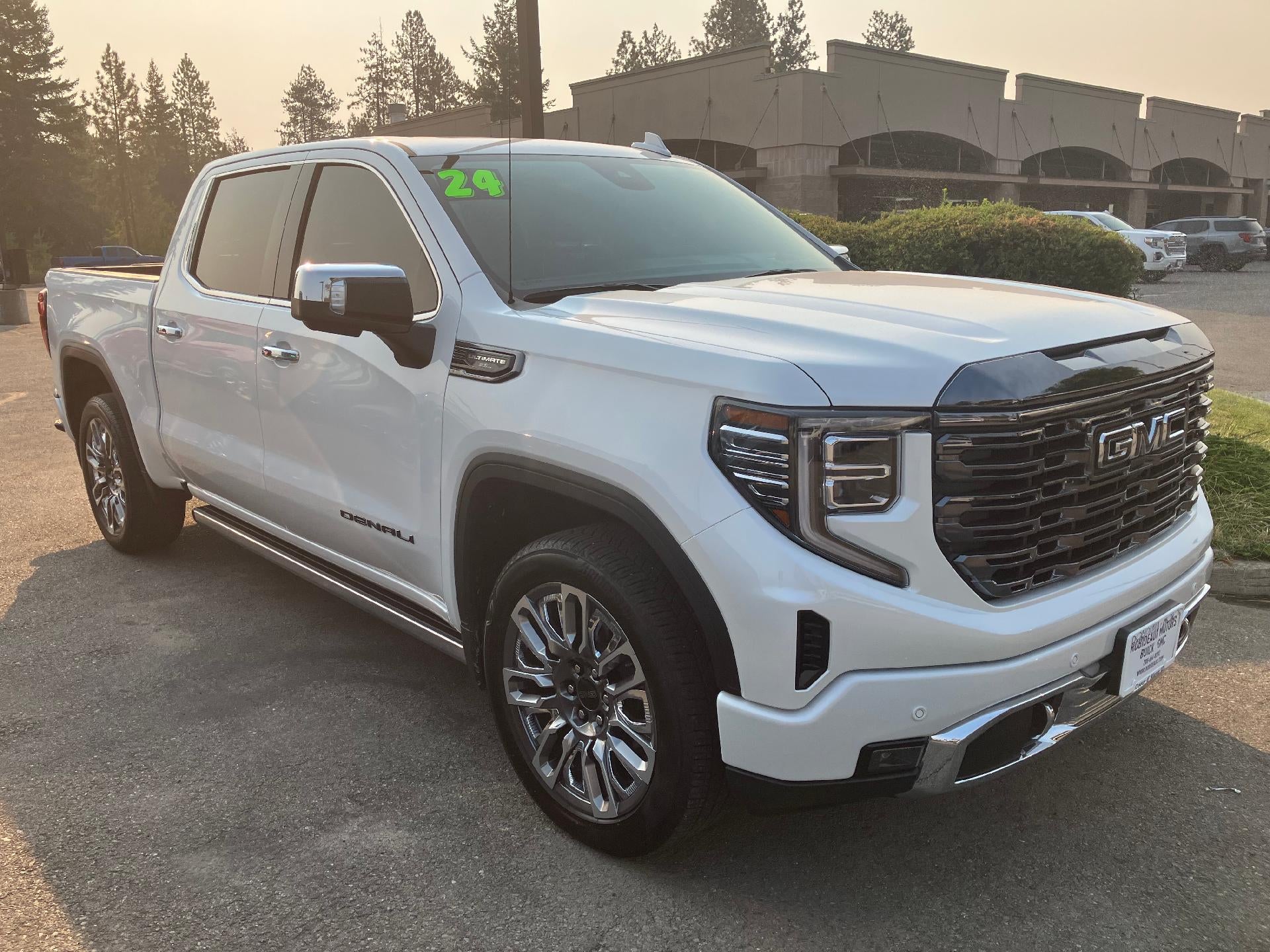 2024 GMC Sierra 1500 Power Memory Massage Lumbar Seat, Power Sunroof, Navigation, Adaptive Cruise Control