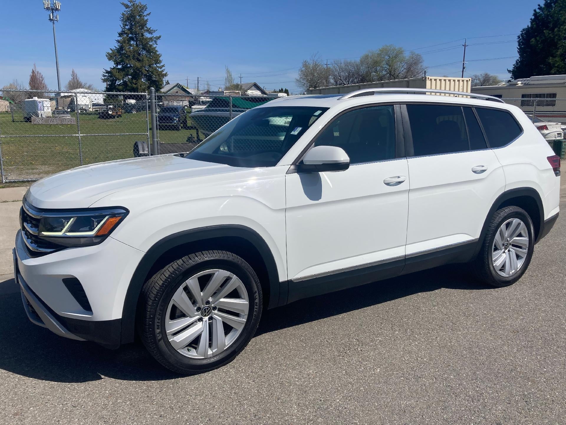 2021 Volkswagen Atlas Leather Power Heated Memory Seat, Navigation, Adaptive Cruise Control