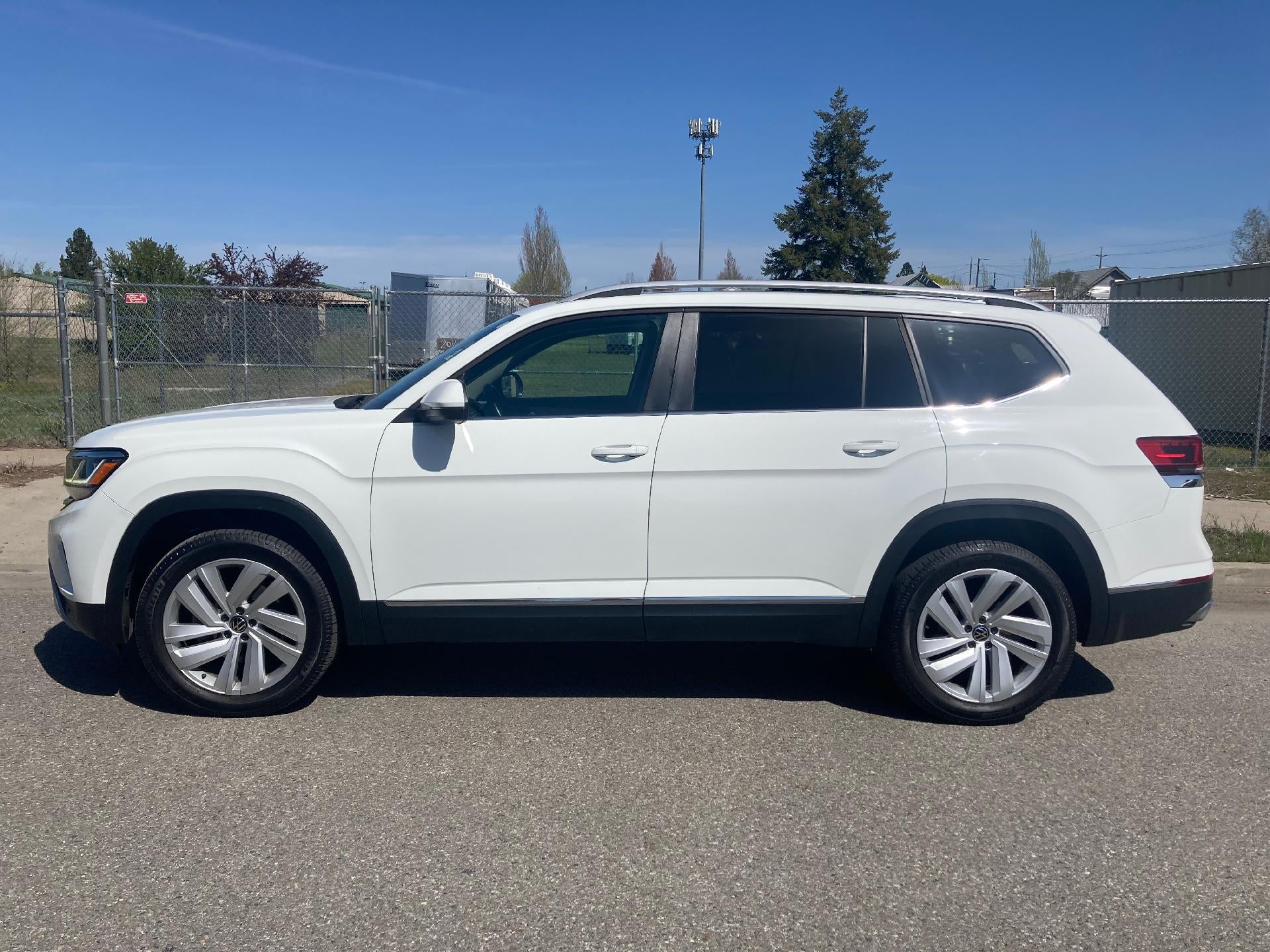 2021 Volkswagen Atlas Leather Power Heated Memory Seat, Navigation, Adaptive Cruise Control