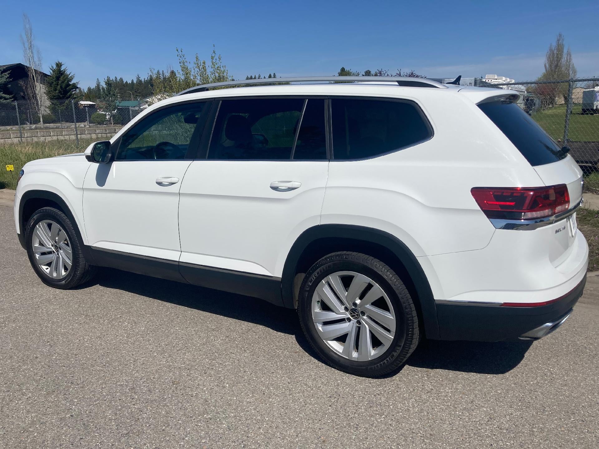 2021 Volkswagen Atlas Leather Power Heated Memory Seat, Navigation, Adaptive Cruise Control