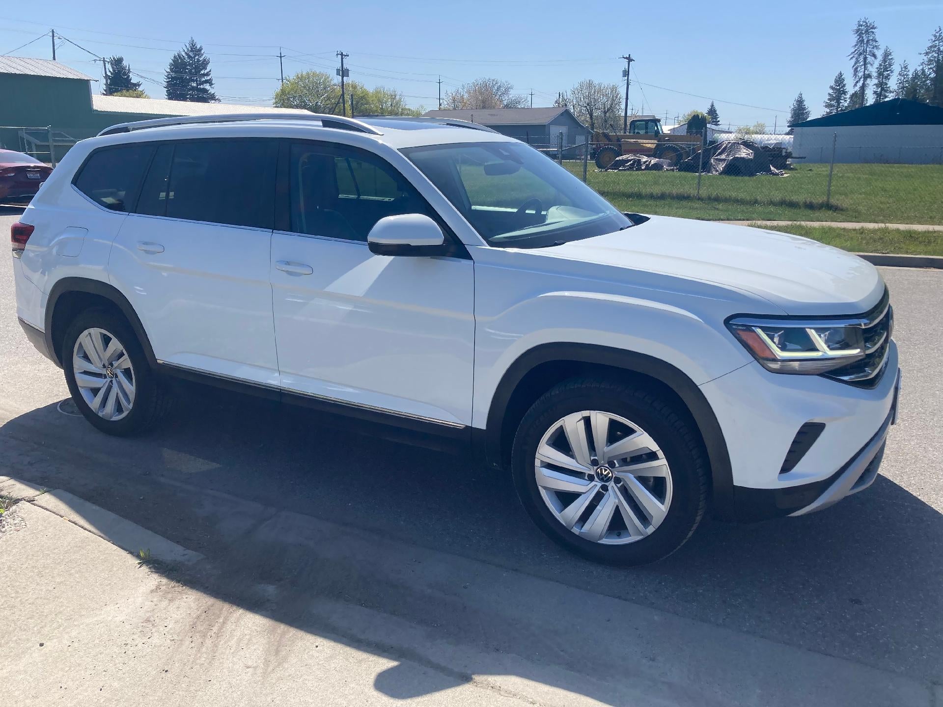 2021 Volkswagen Atlas Leather Power Heated Memory Seat, Navigation, Adaptive Cruise Control