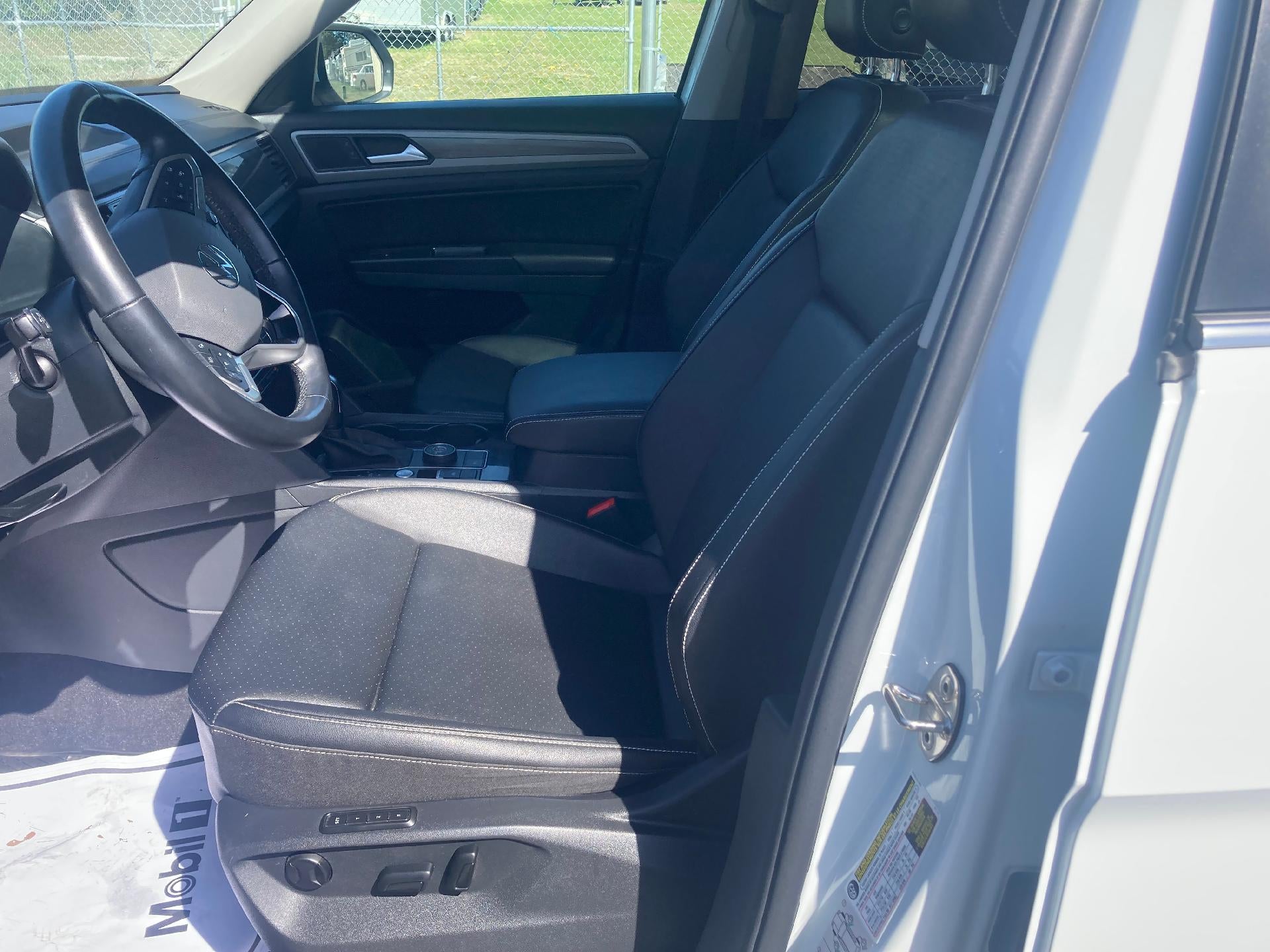 2021 Volkswagen Atlas Leather Power Heated Memory Seat, Navigation, Adaptive Cruise Control