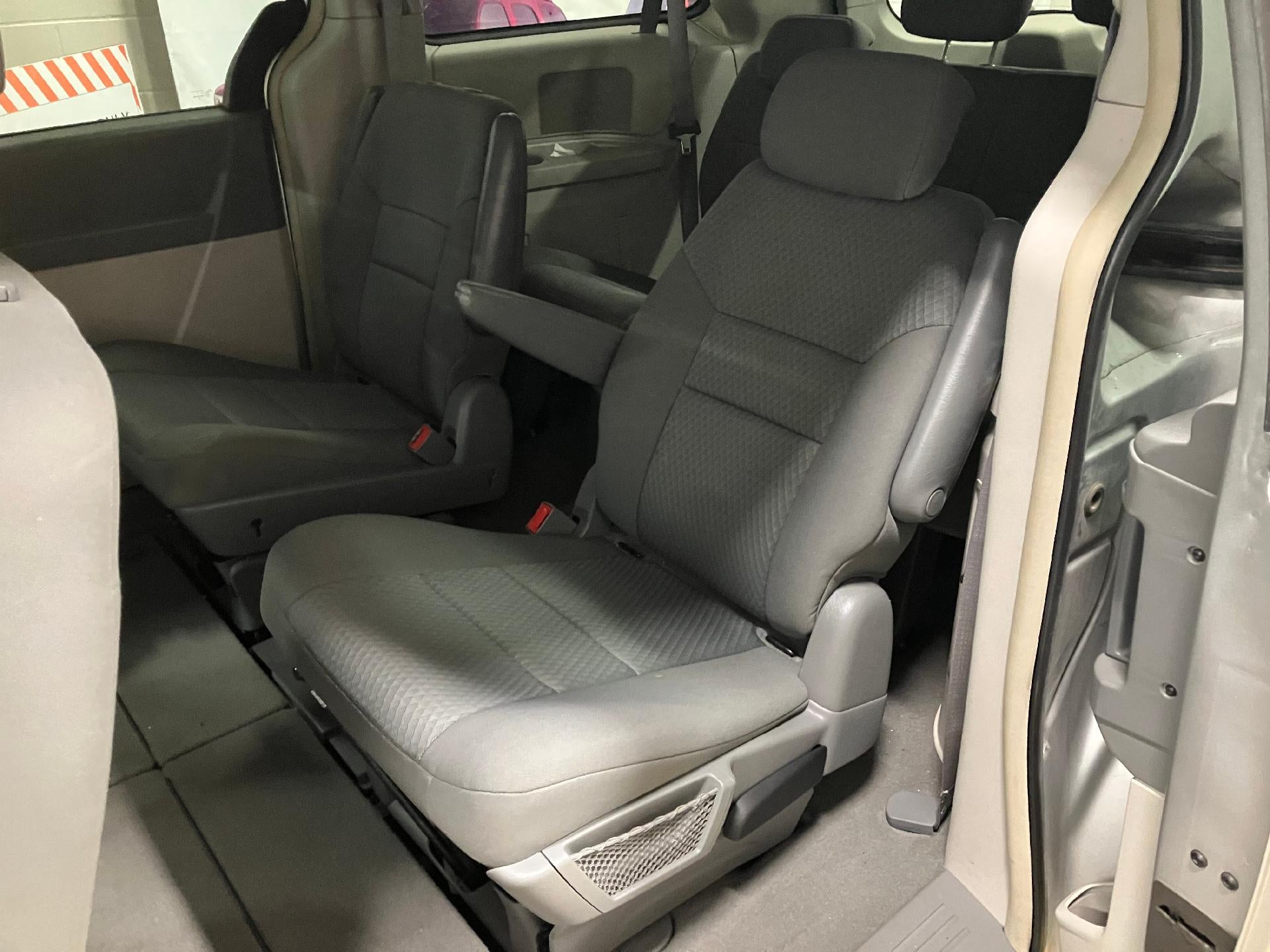 2010 Chrysler Town & Country LX, Stow and Go, Cruise Control, Power Locks and Windows