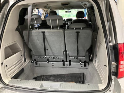 2010 Chrysler Town & Country LX, Stow and Go, Cruise Control, Power Locks and Windows