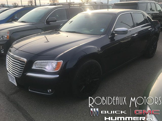 2011 Chrysler 300 Leather Power Heated and Cooled Seat, Keyless Entry, Heated Steering Wheel