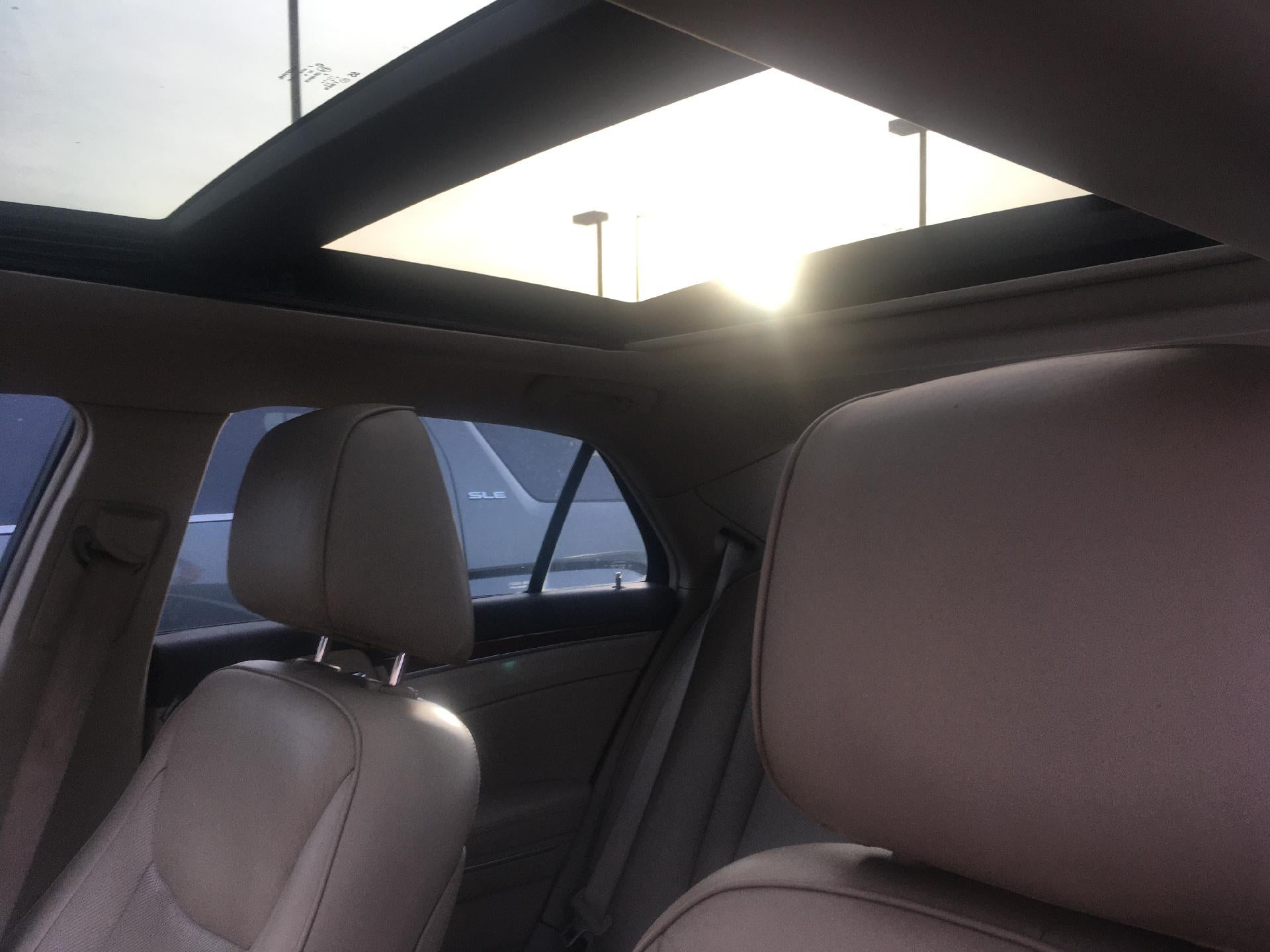 2011 Chrysler 300 Leather Power Heated and Cooled Seat, Keyless Entry, Heated Steering Wheel