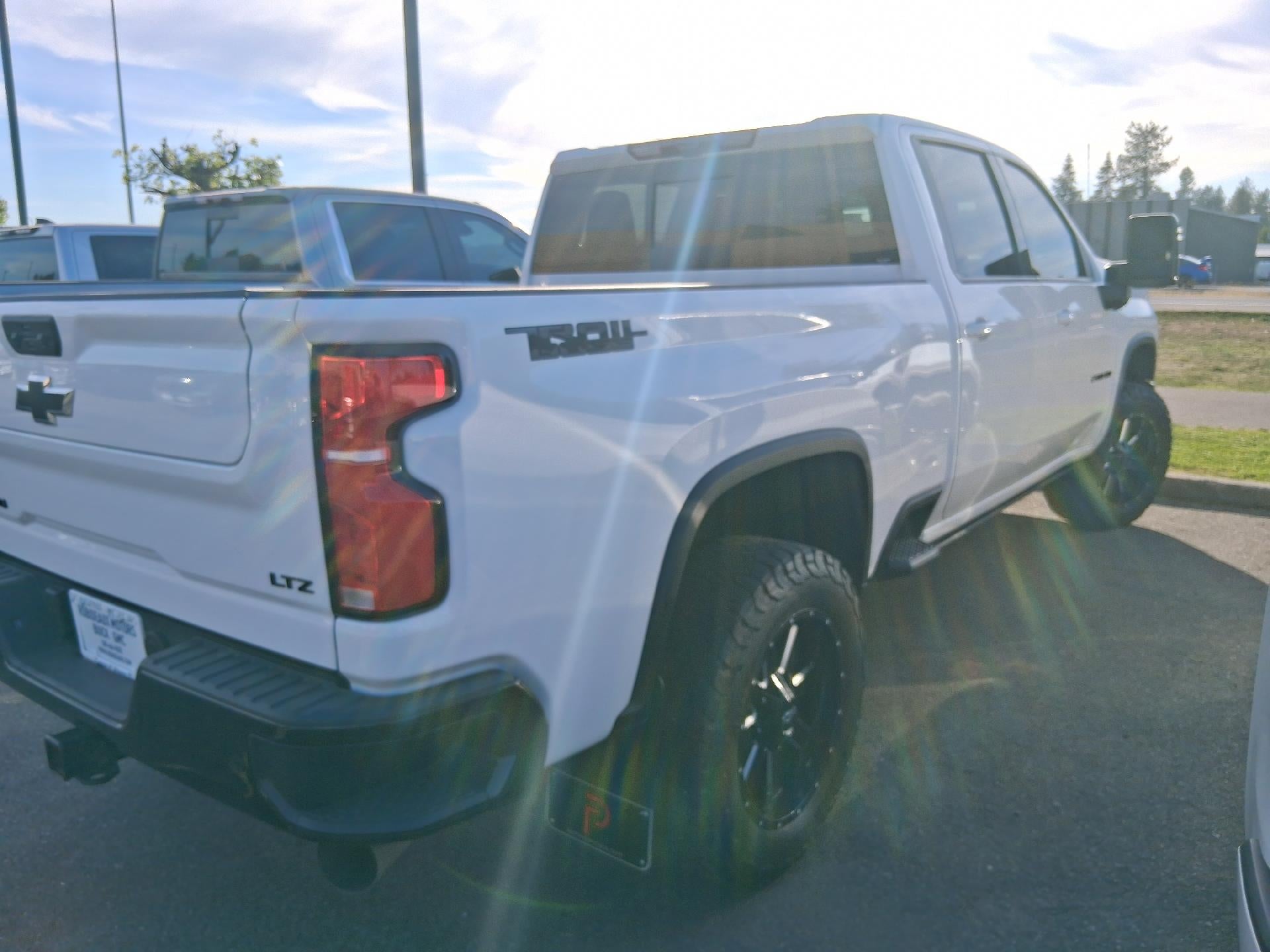 2025 Chevrolet Silverado 2500 HD Power Lumbar Memory Seat, Technology Package, Power Sunroof