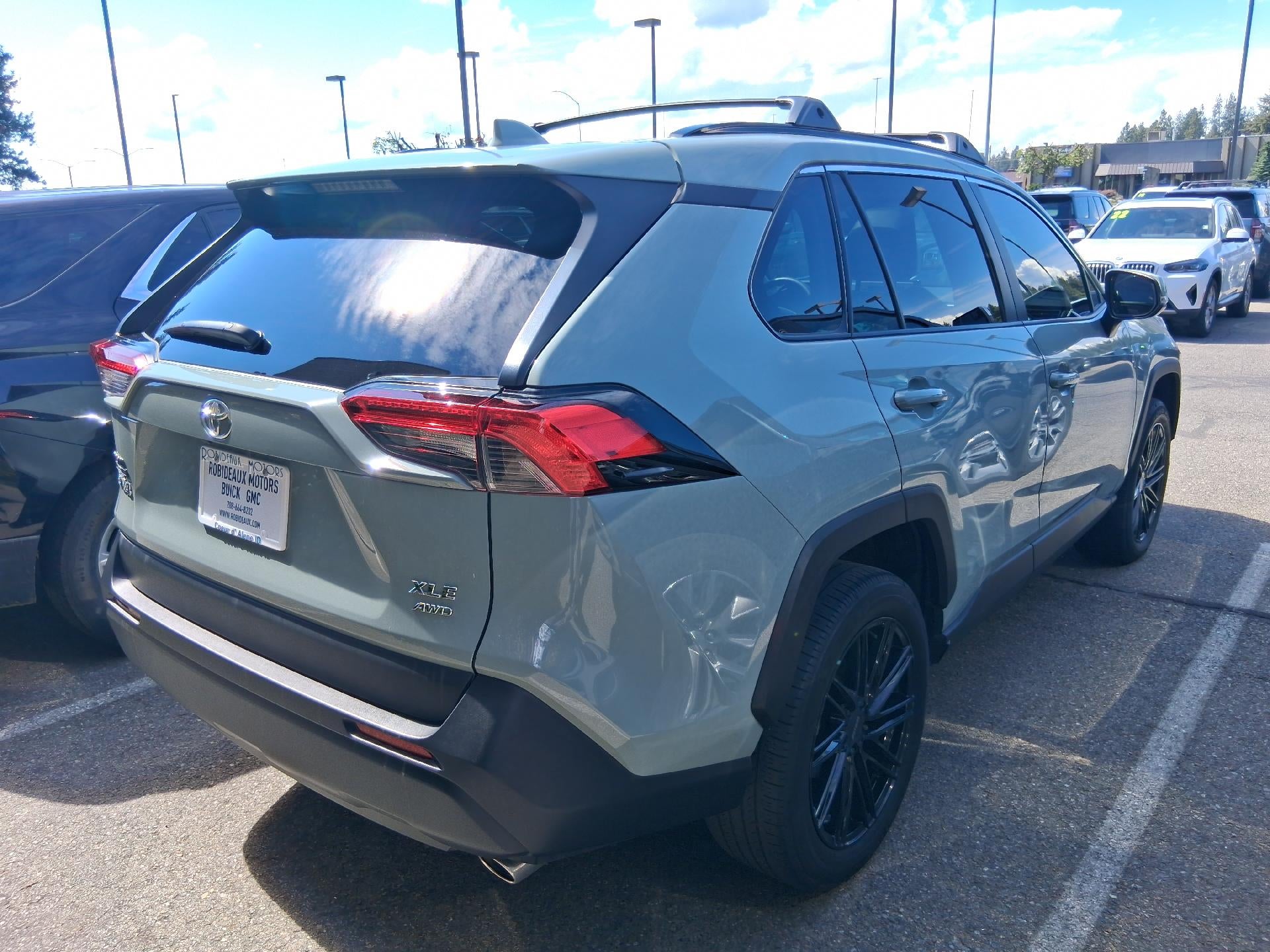 2022 Toyota RAV4 Power Lumbar Seat, Back Up Camera, Cruise Control