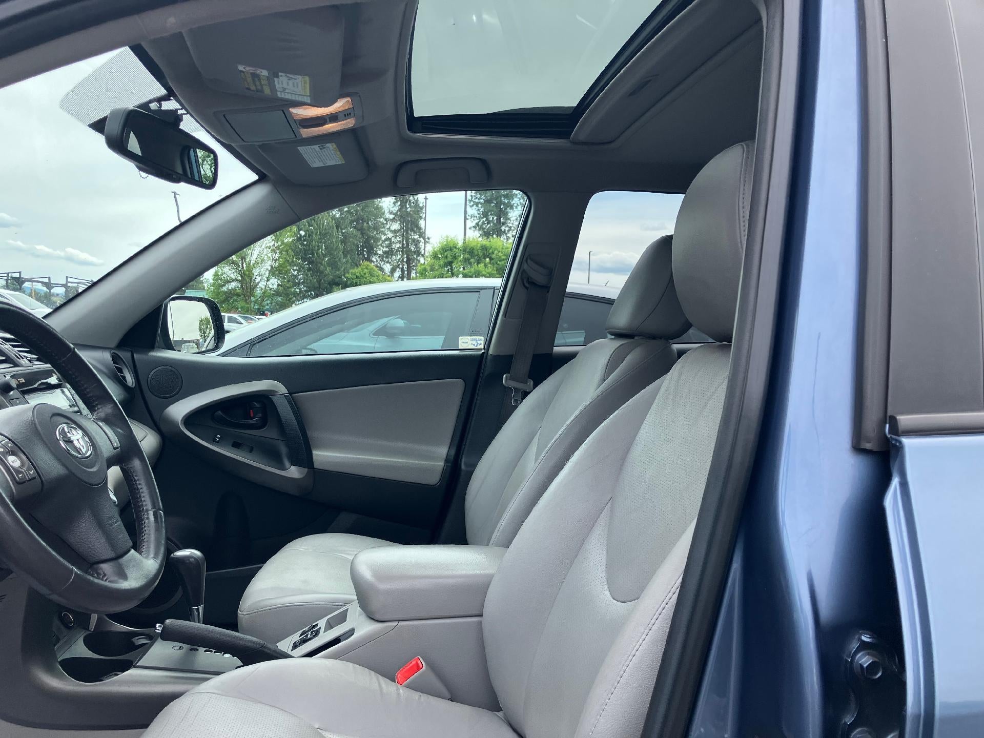 2011 Toyota RAV4 6-Way Seat, Power Windows and Locks, Cruise Control