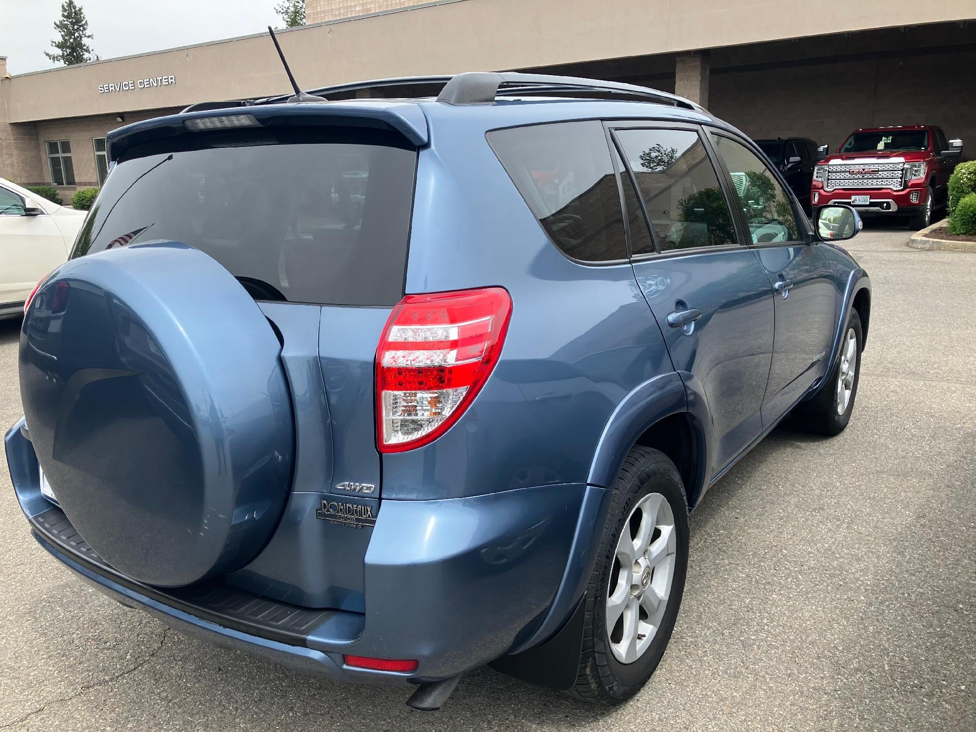 2011 Toyota RAV4 6-Way Seat, Power Windows and Locks, Cruise Control