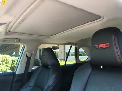 2020 Toyota RAV4 Power Lumbar Seat, Back Up Camera, Keyless Entry