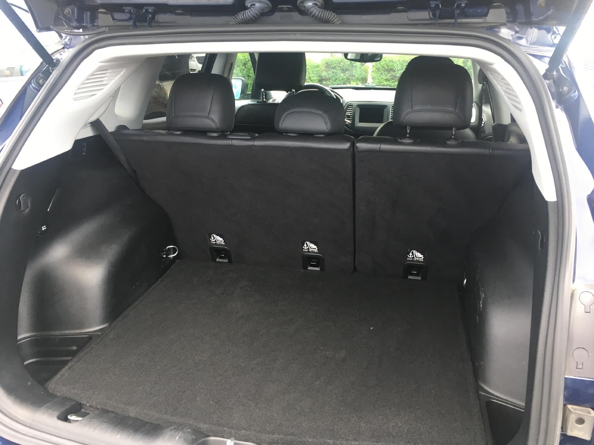 2018 Jeep Compass Latitude, Leather Seats, Cruise Control, Keyless Entry, Back Up Camera, Air Conditioning