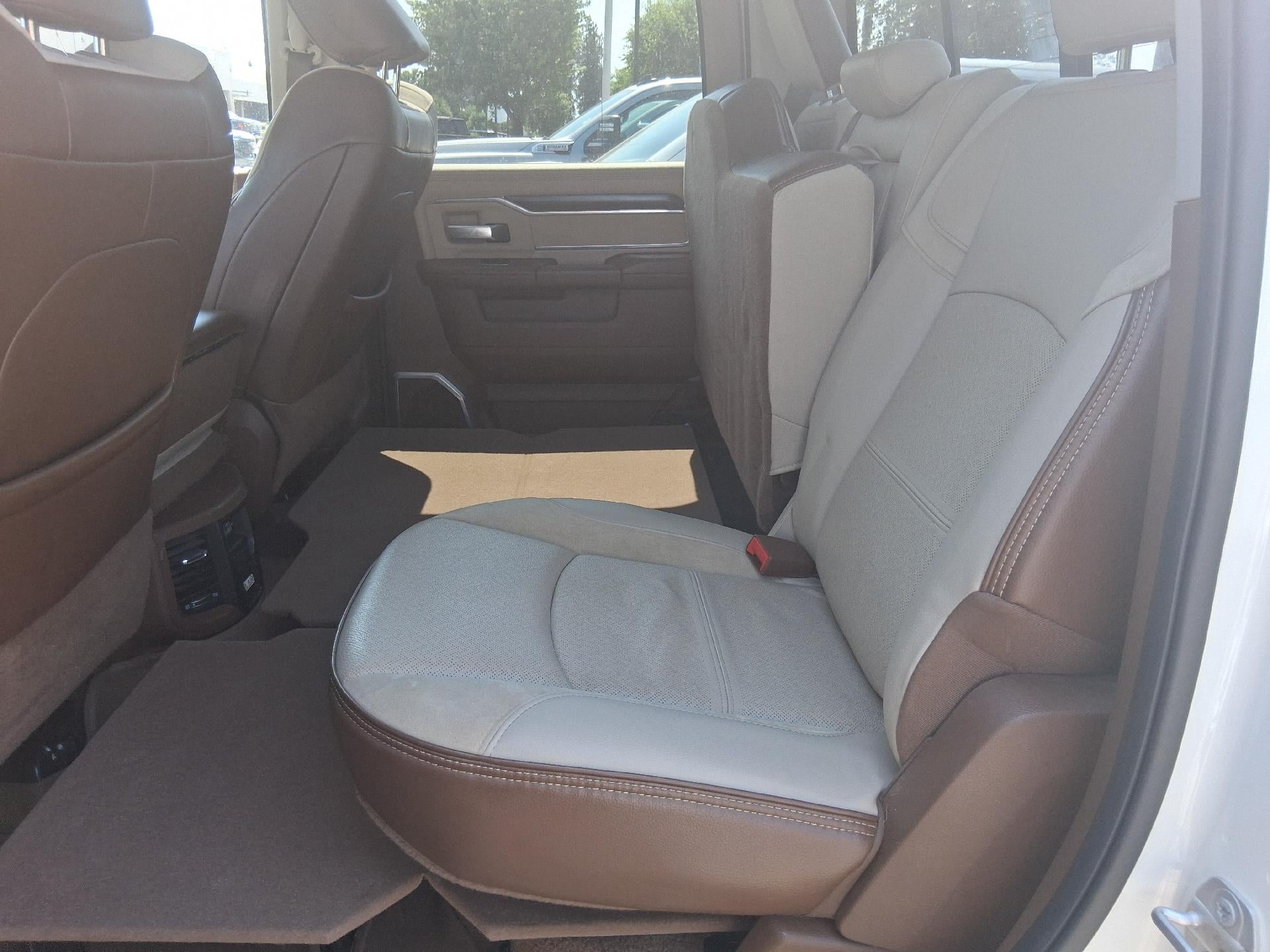 2023 RAM 3500 Power Lumbar Seat, Cruise Control, Back Up Camera, Keyless Entry