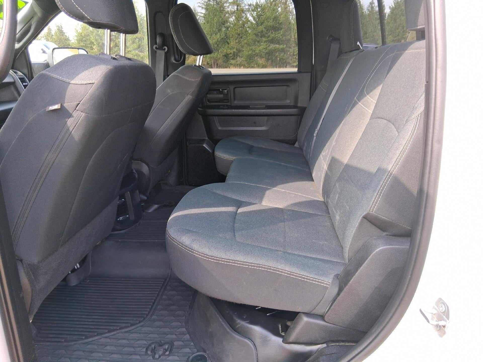 2022 RAM 3500 DRW, Keyless Entry, Back Up Camera, Cruise Control