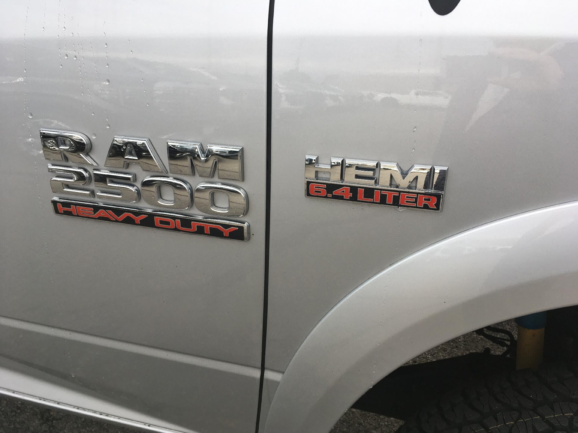 2018 RAM 2500 Power Lumbar Heated and Cooled Seat, Cruise Control, Back Up Camera