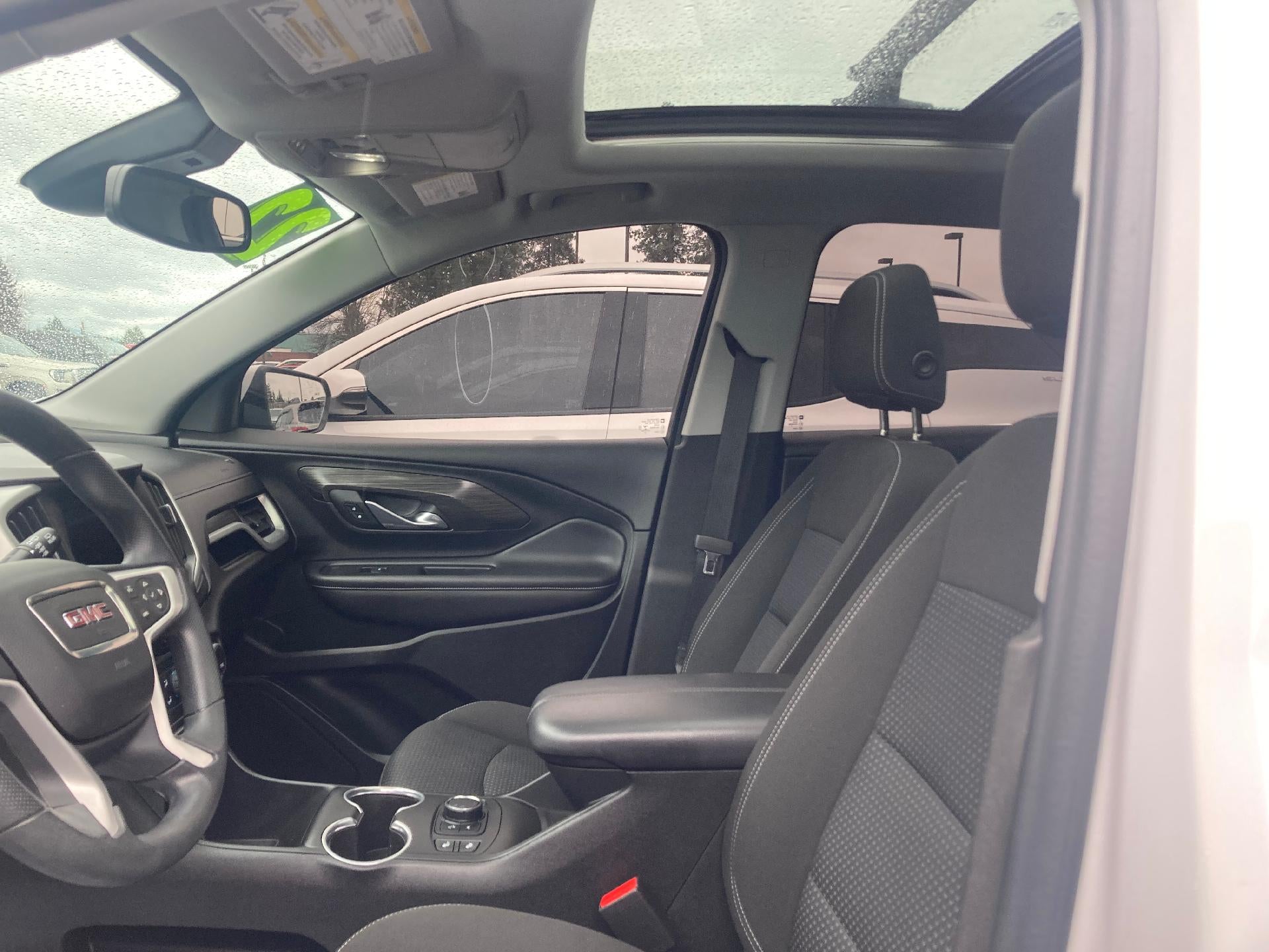 2022 GMC Terrain Power Skyscape Sunroof, Power Lumbar Seat, Adaptive Cruise Control