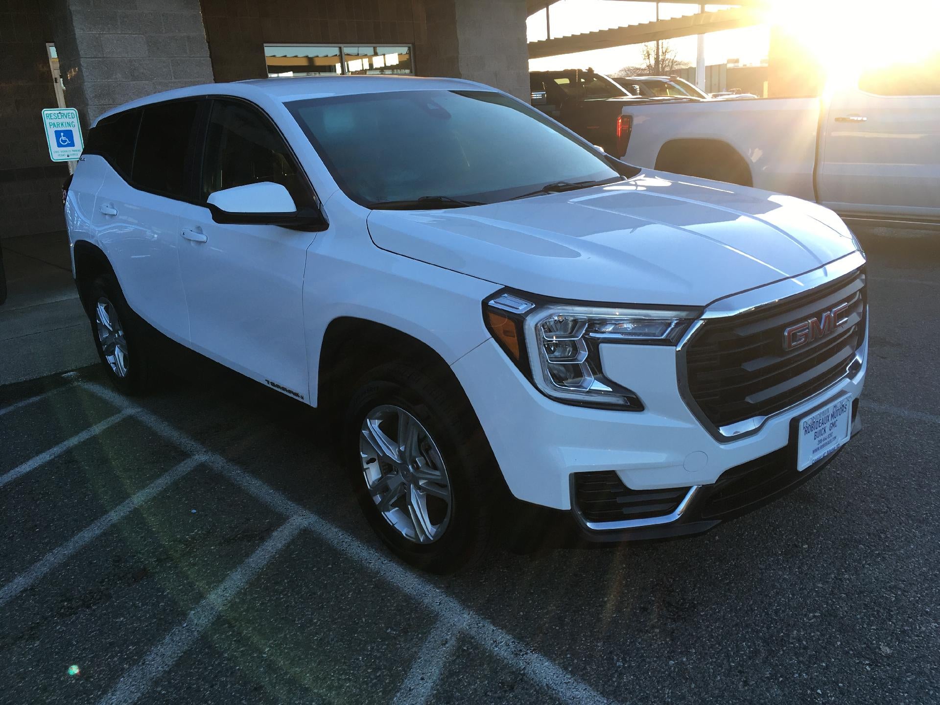2022 GMC Terrain Power Heated Mirrors, Cruise Control, Rear Vision Camera