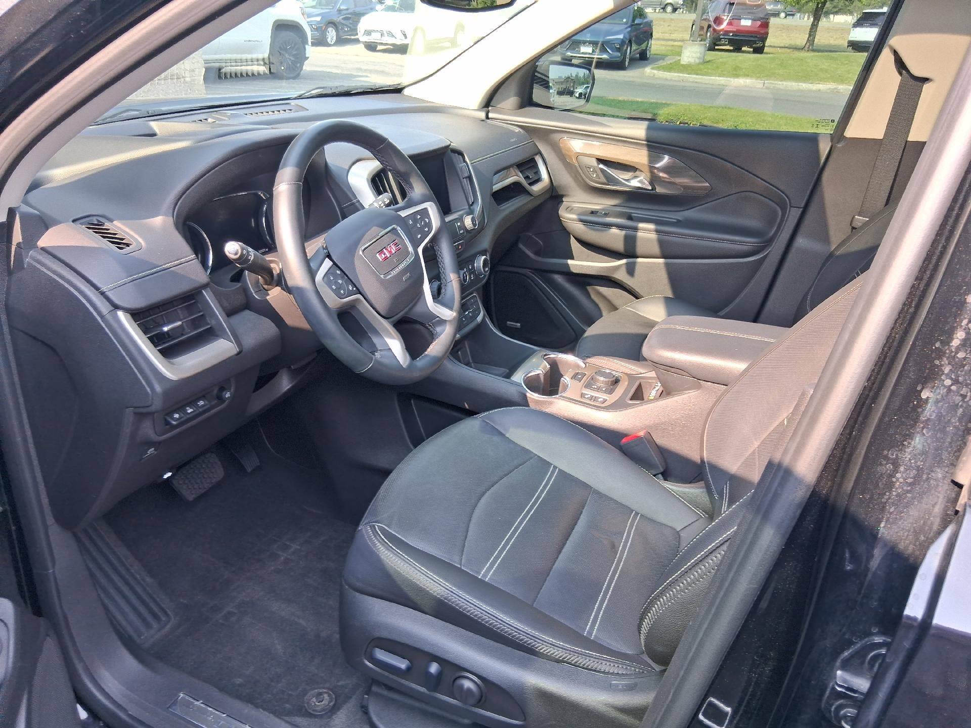 2023 GMC Terrain Memory Power Lumbar Seat, Skyscape Sunroof, Navigation