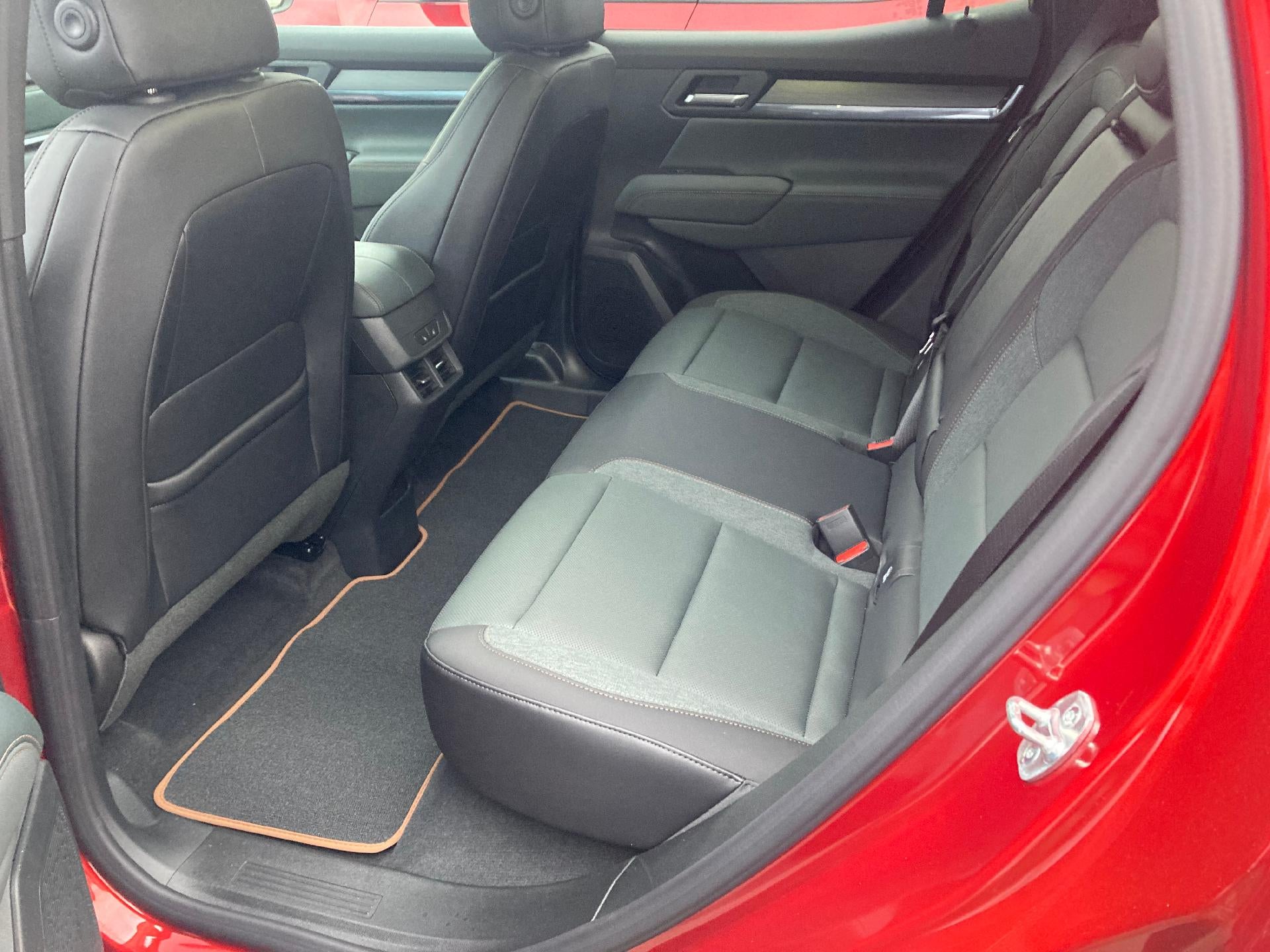 2026 GMC Terrain AWD 4dr AT4