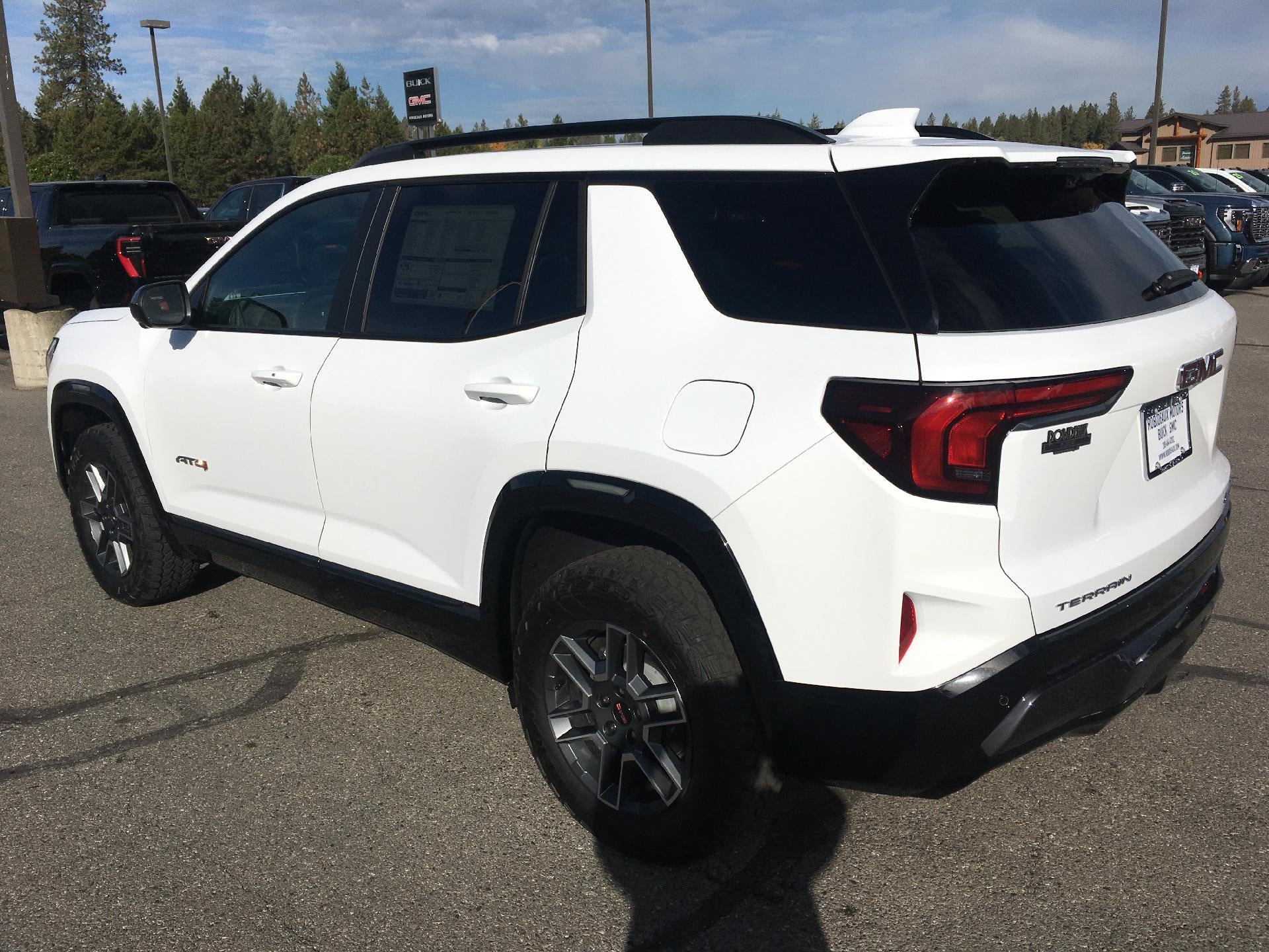 2026 GMC Terrain AWD 4dr AT4