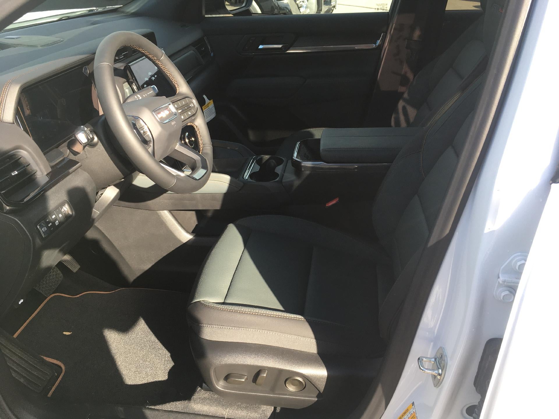 2026 GMC Terrain AWD 4dr AT4